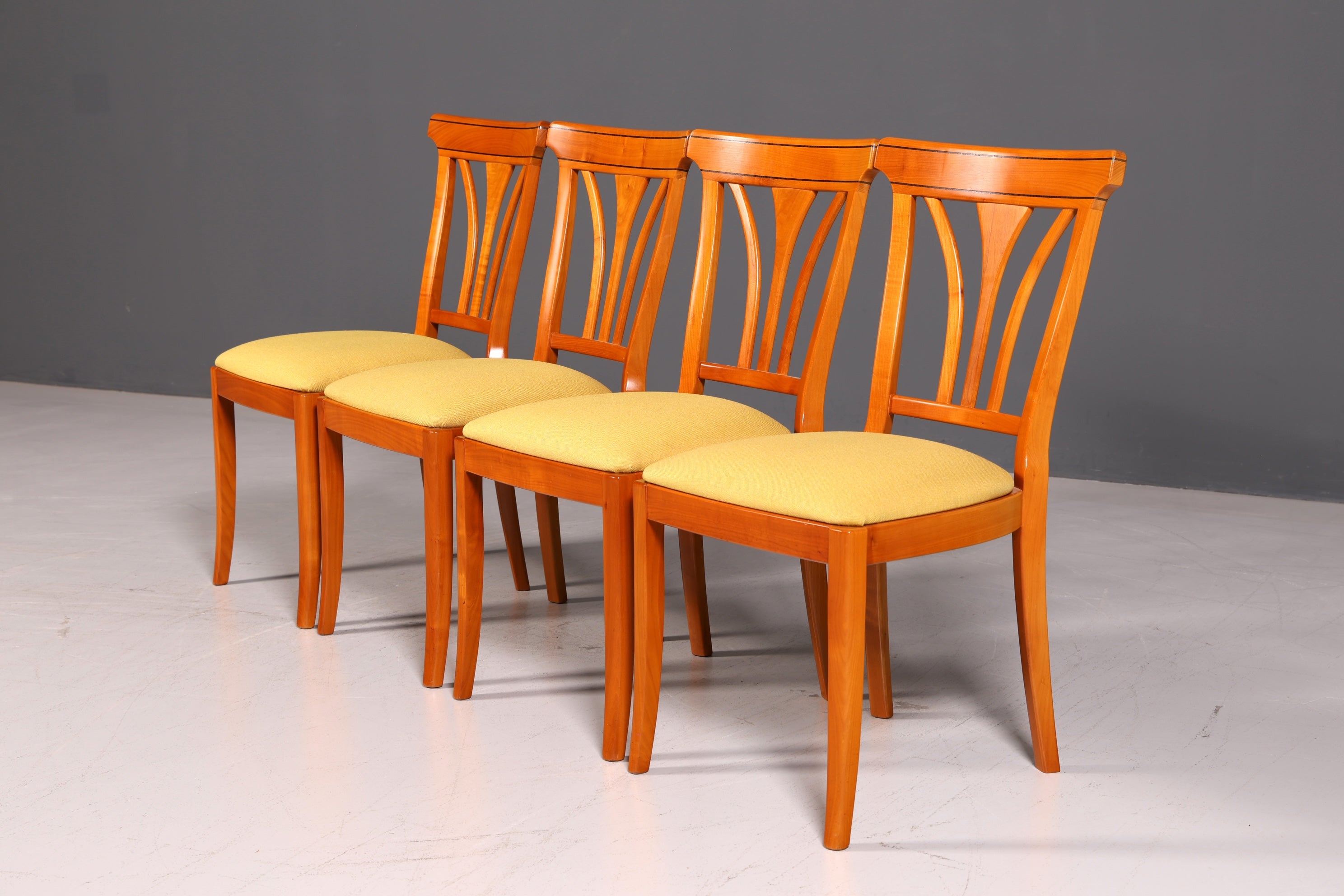 Edles Selva Stühle Set 4x Kirschholz Esszimmerstühle Küchenstühle Antik Stil Stuhlset