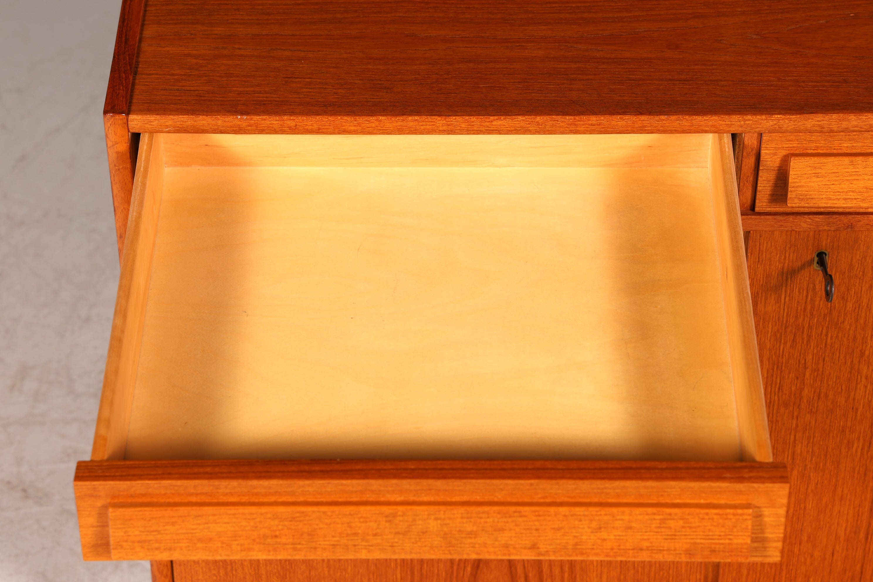 Traumhaftes Mid Century Regal Teak Holz Schrank Danish Design Retro Kommode Vintage Bücherregal 60er Jahre 2 von 2