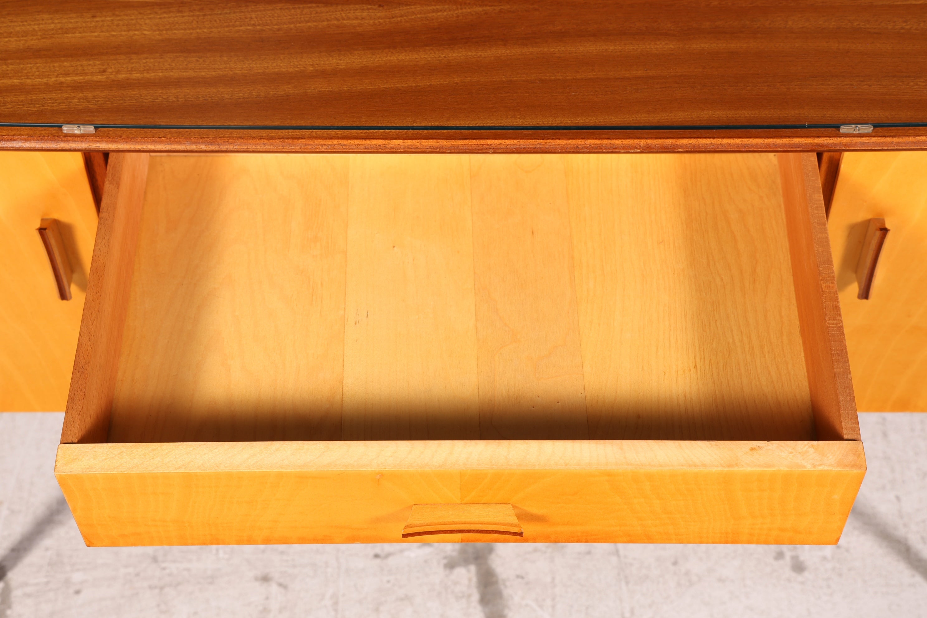 Wunderschöner Mid Century Schreibtisch Bürotisch Vintage Office Table Holz 60s