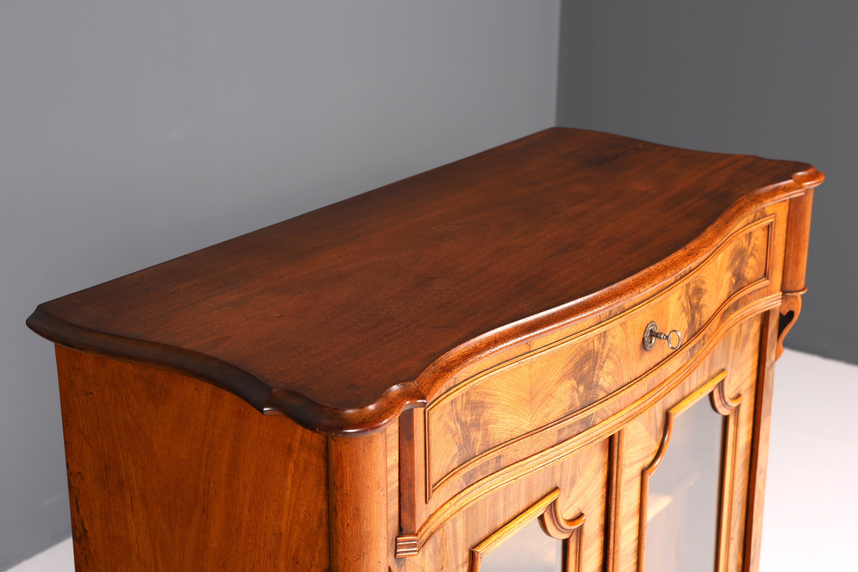 Fantastic Louis Philippe showcase antique Biedermeier cabinet made of real wood around 1880