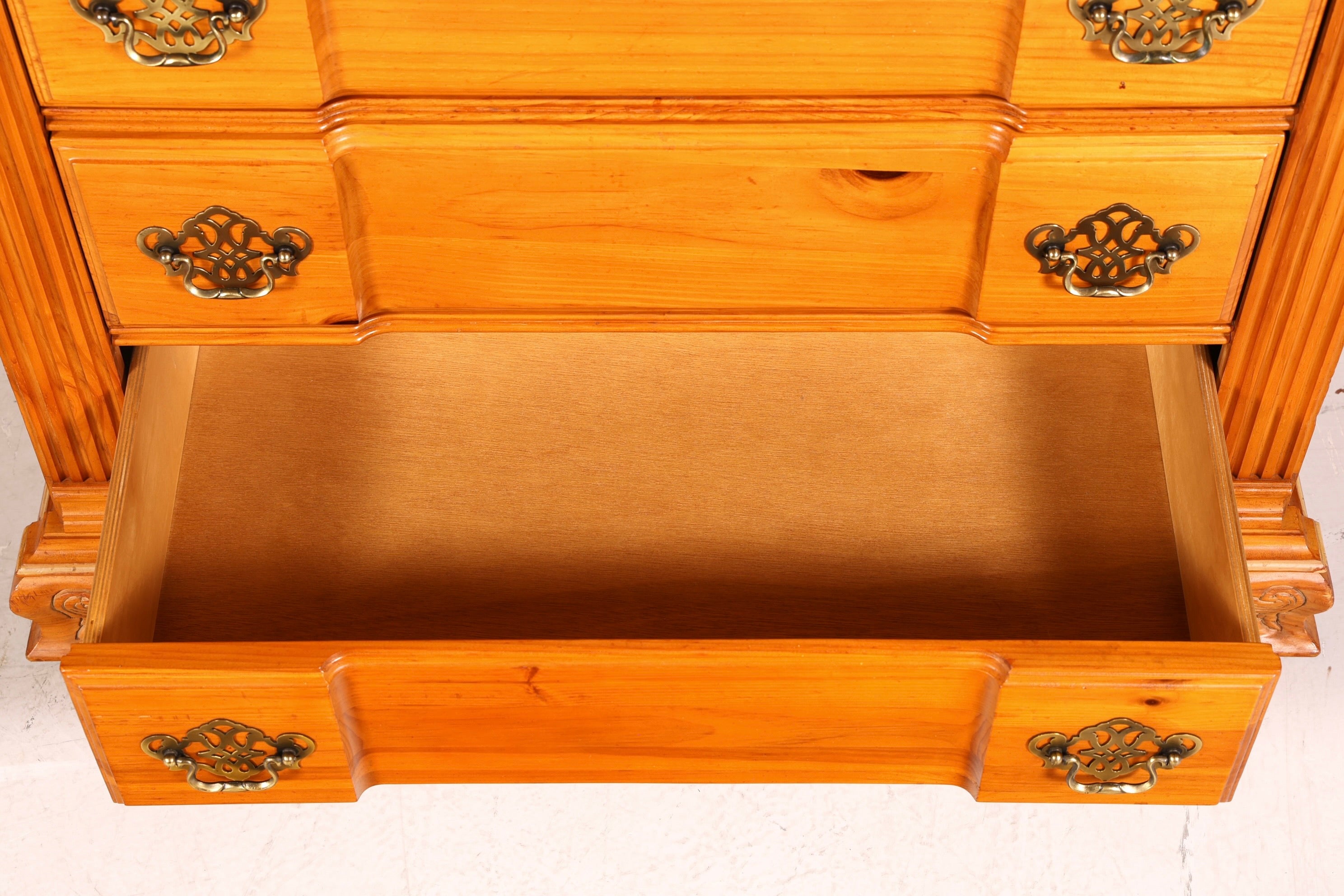 Wunderschönes Vertiko Pulaski Kommode Sideboard Barock Stil Schubladenkommode