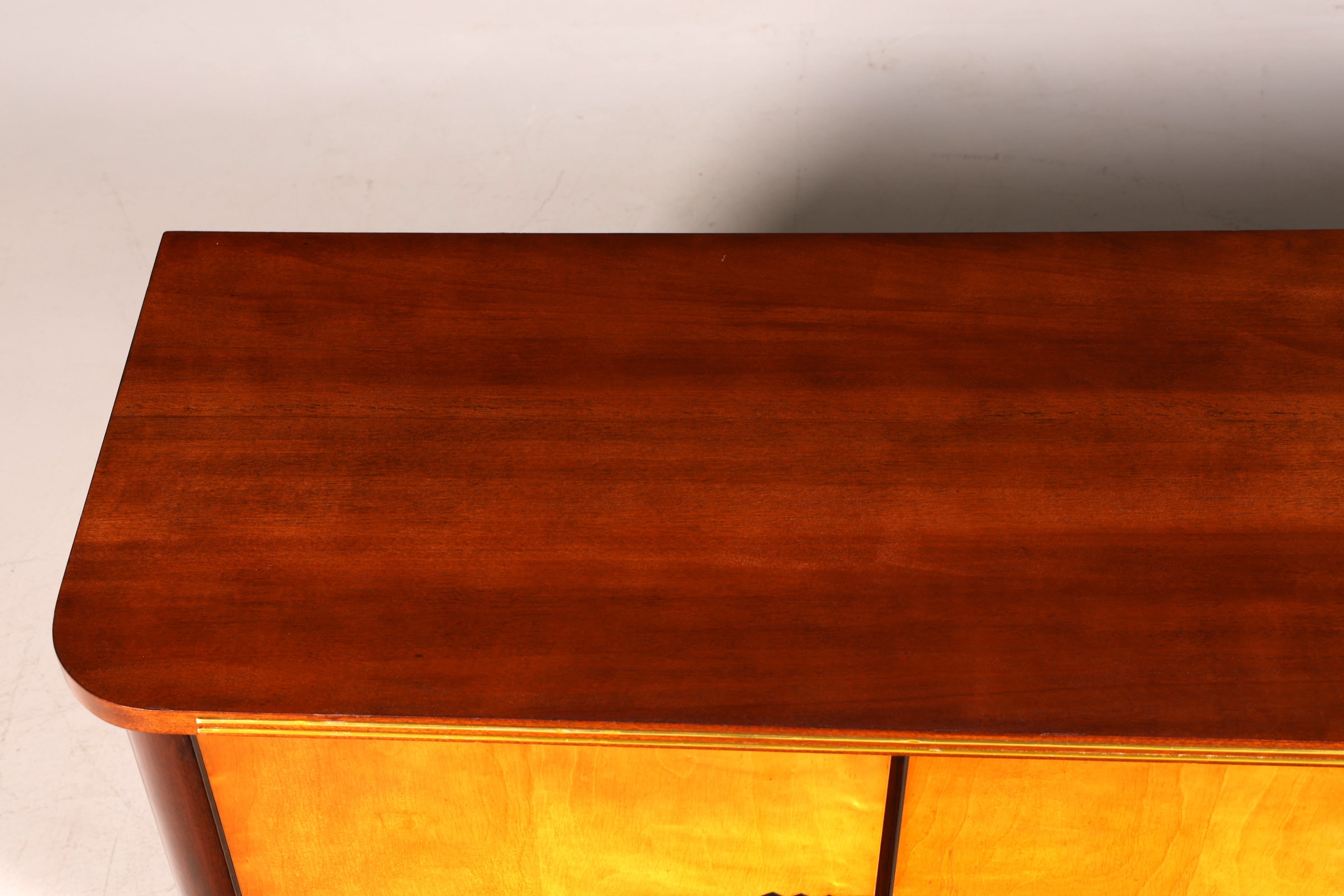 G135 Finish Schlichtes Mid Century Sideboard Vintage TV Kommode 60s Schrank Longboard Retro Lowboard