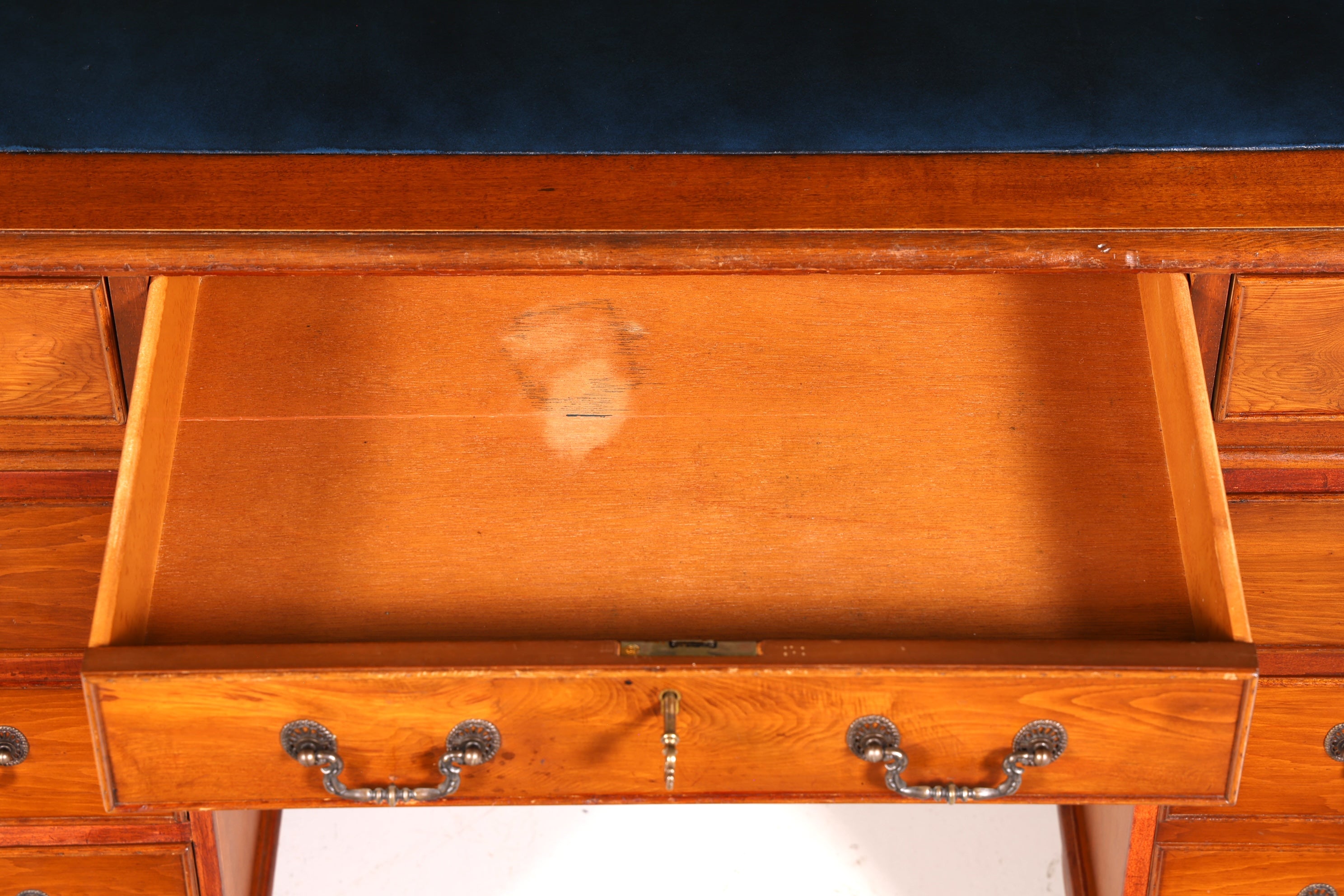 Prachtig Engels bureau van kersenhout met echt leren blad, kantoortafel, antiek vintage