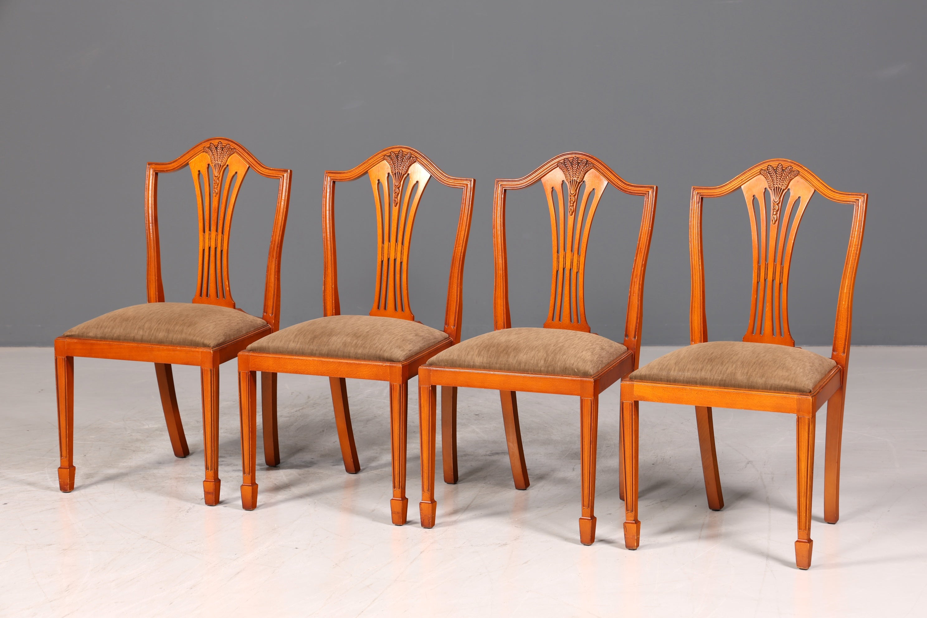 4x Wunderschöne Englische Stühle im Hepplewithe Stil Englisch Dining Chairs Küchenstühle Stuhlset