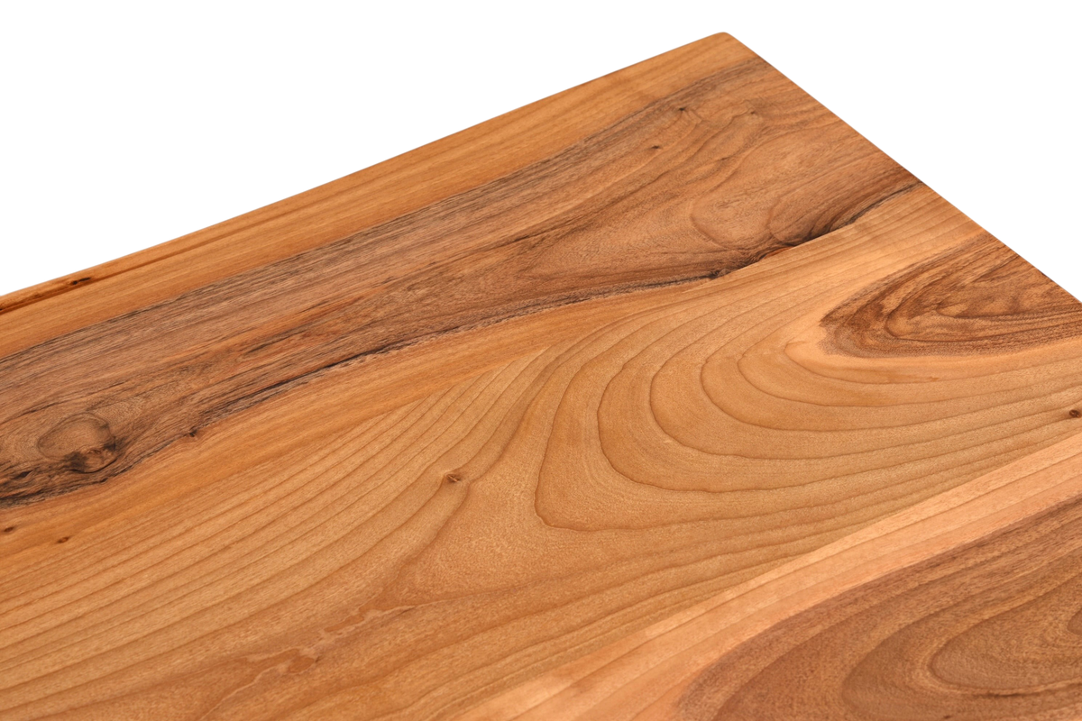 Traumhafter Nussbaum Tisch 140cm-100cm Esszimmer Tisch Baumkanten Platte Massiv Holz Küchentisch