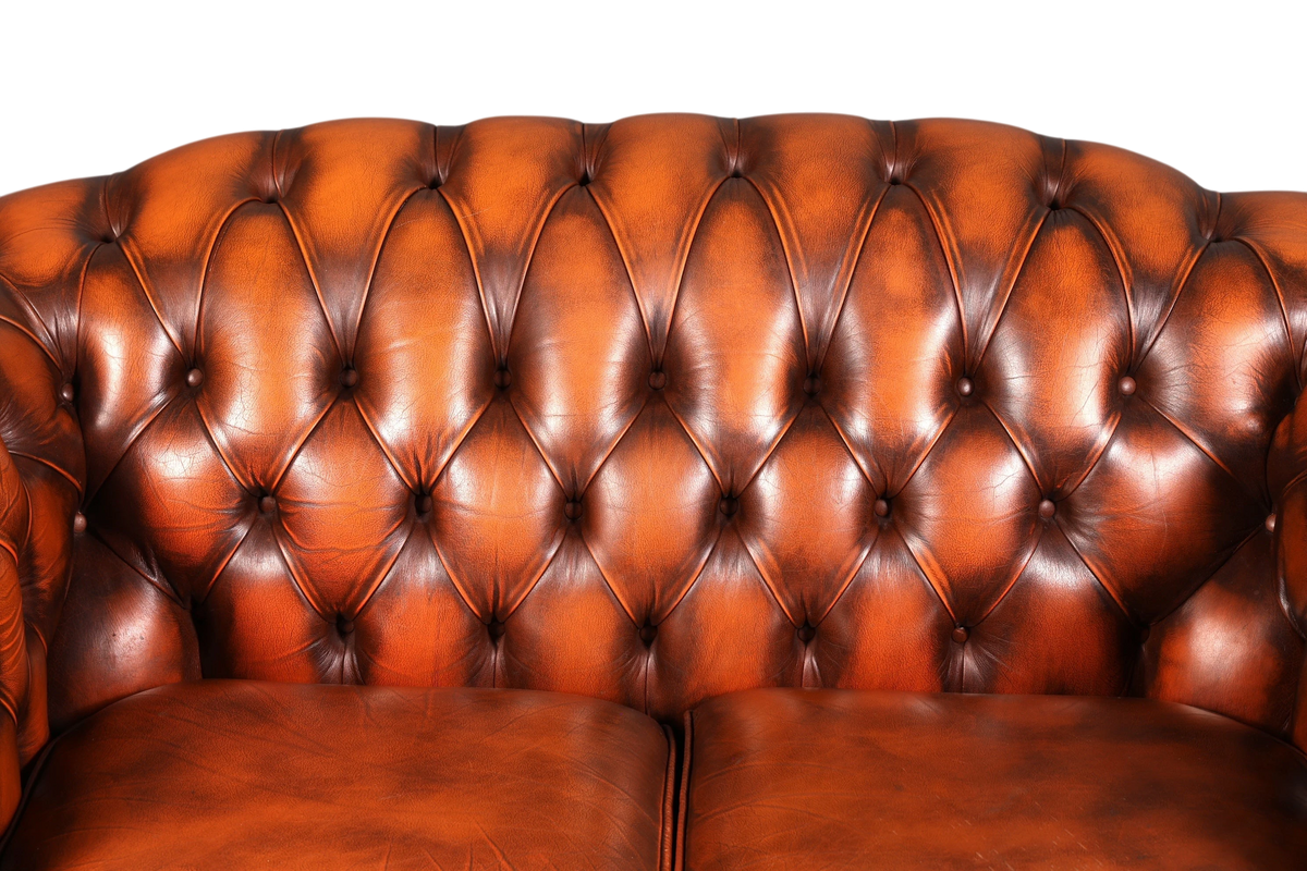 Stilvolles Original Chesterfield Sofa 2-Sitzer Couch Echt Leder Englisch Polstersofa