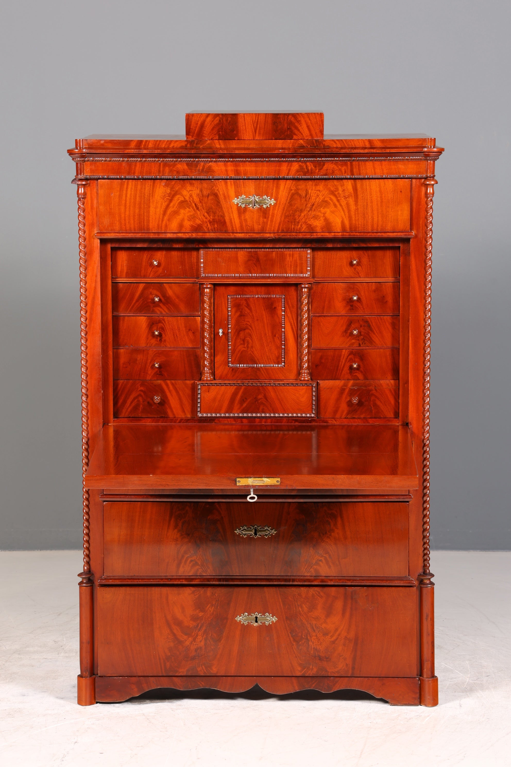 Stilvoller Louis Philippe Sekretär um 1880 Kommode Antik Biedermeier Stil Bürokommode