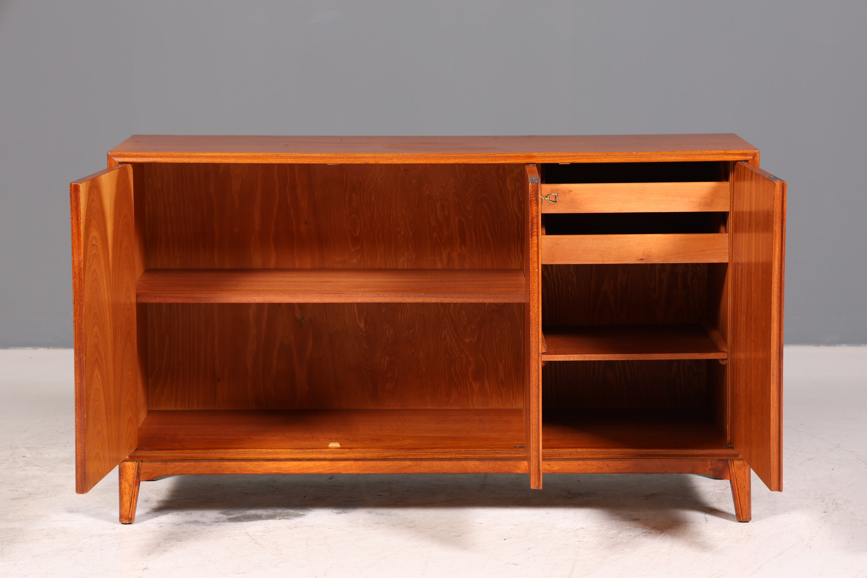 Wunderschönes Mid Century Sideboard Vintage Kommode TV Schrank Flurkommode 60s
