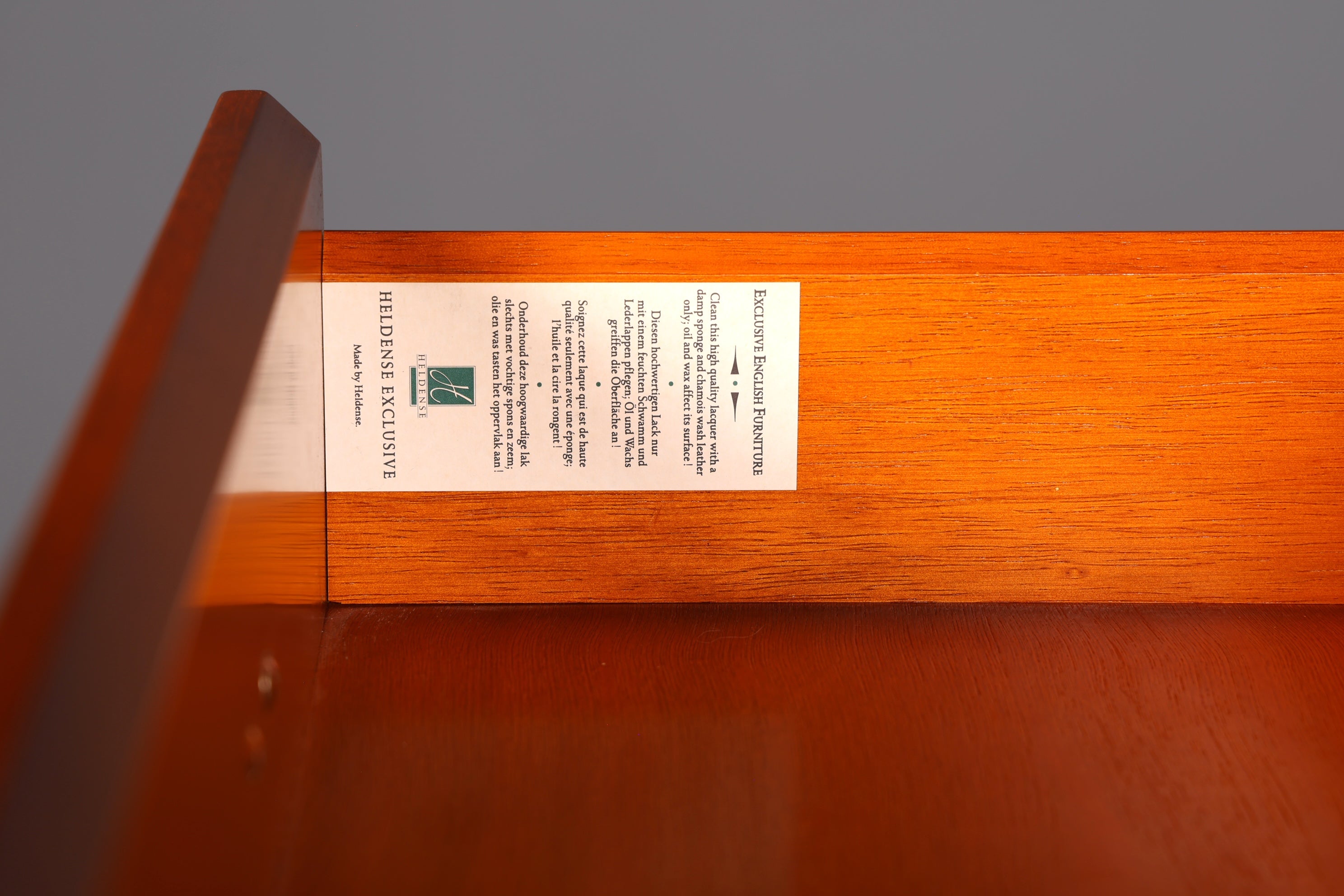 Traumhafter Original Heldense Schrank Englische Eibe Sideboard Echt Holz Antik 60s