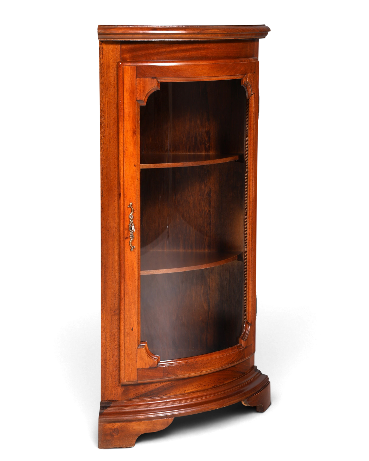 Hauptstadt Möblerei englische Eckvitrine aus Mahagoni Holz mit gewölbter Glastür und elegantem Schloss
