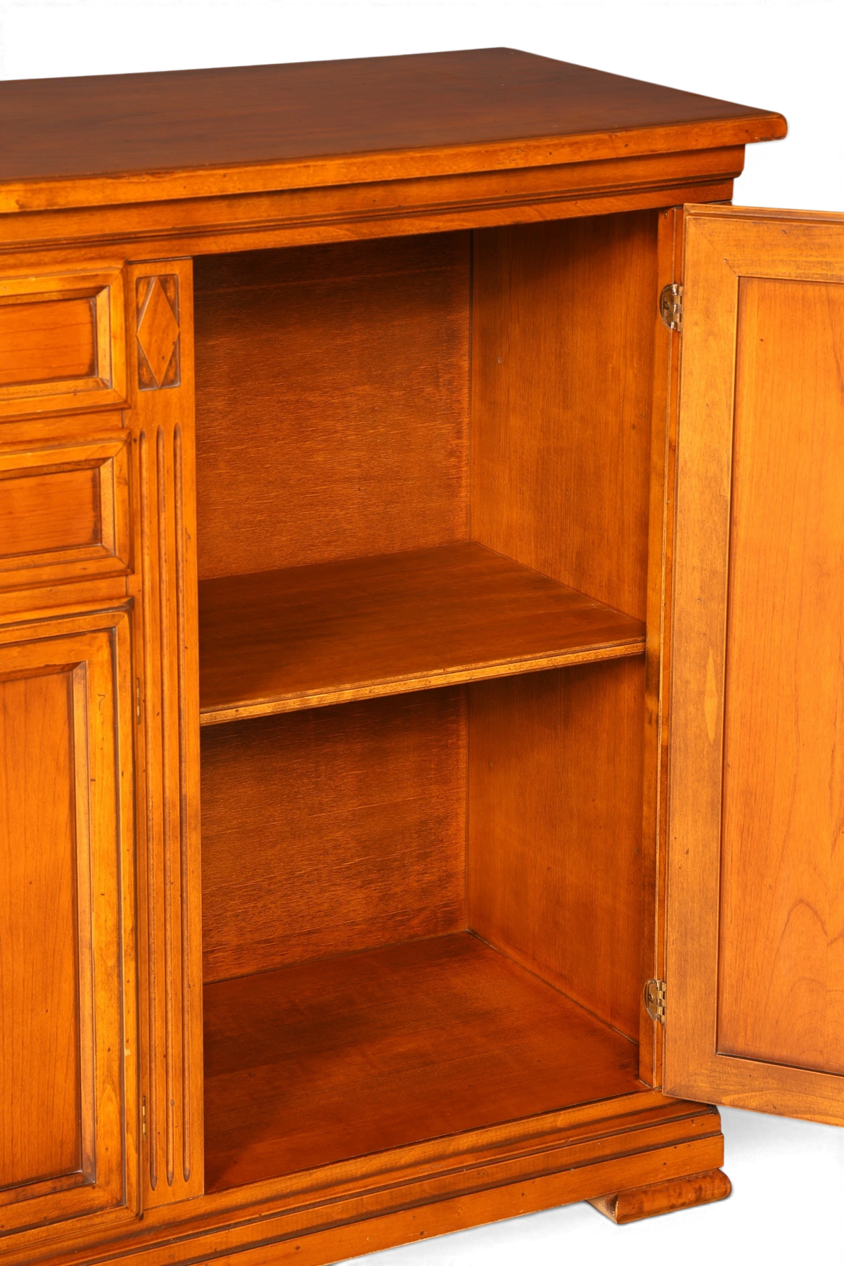 Hauptstadt Möblerei Selva Villa Borghese Sideboard aus massivem Holz mit offenem Fach und antiker Optik