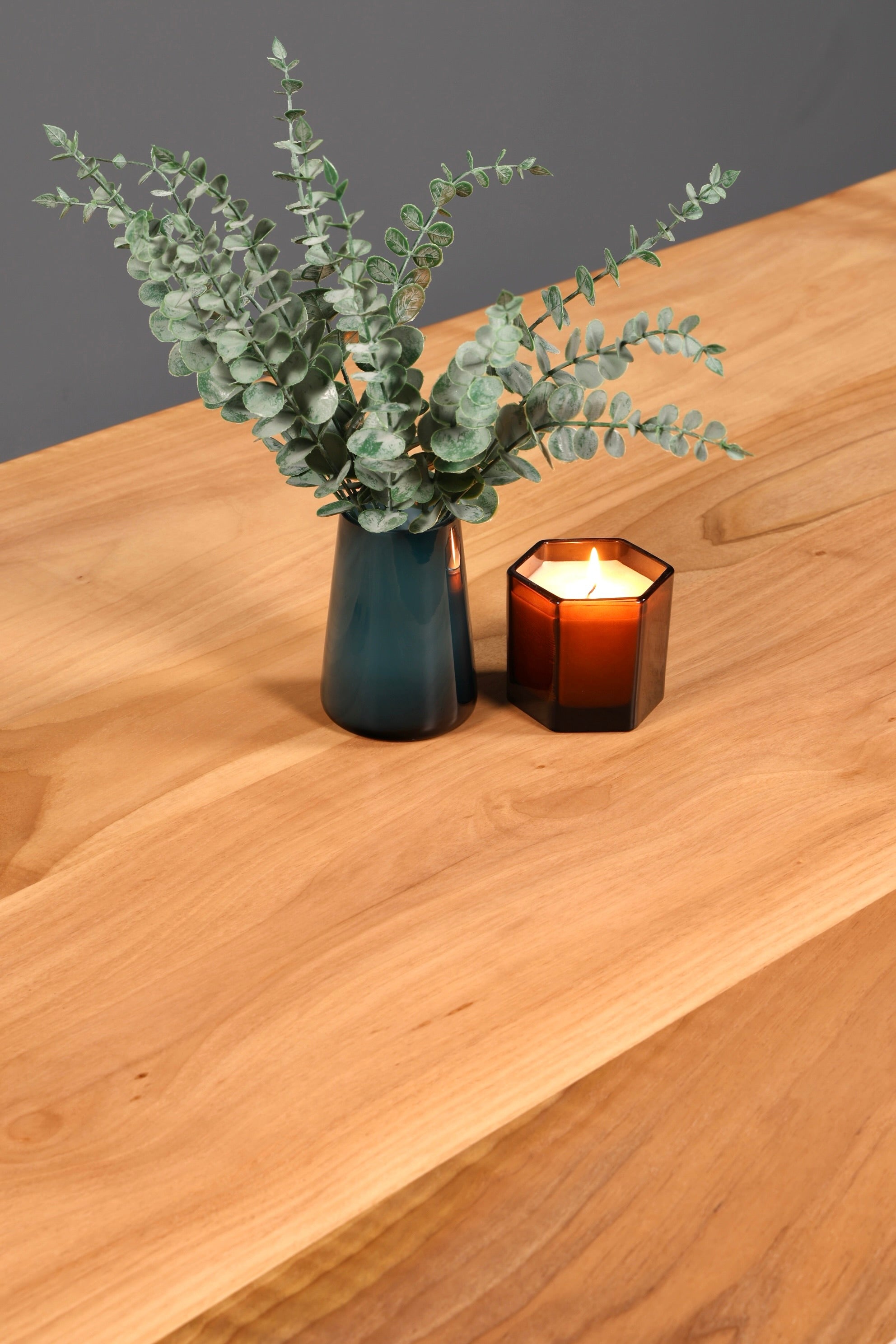 Wunderschöner Nussbaum Tisch 220cm-95cm Esszimmer Tisch Baumkanten Platte massiv Holz Küchentisch