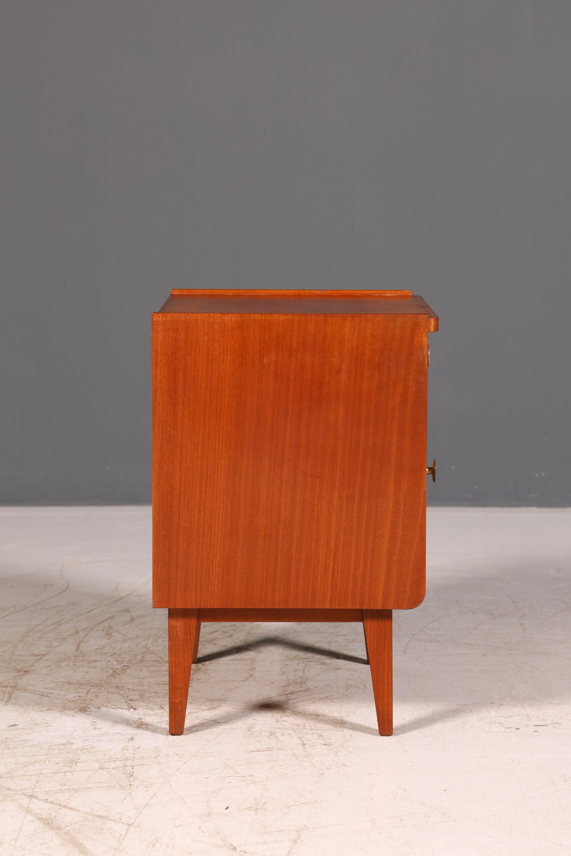 Wunderschöner Mid Century Nachttisch Vintage Danish Design Kommode Beistelltisch Nachtschrank Retro echt Holz 1 von 2