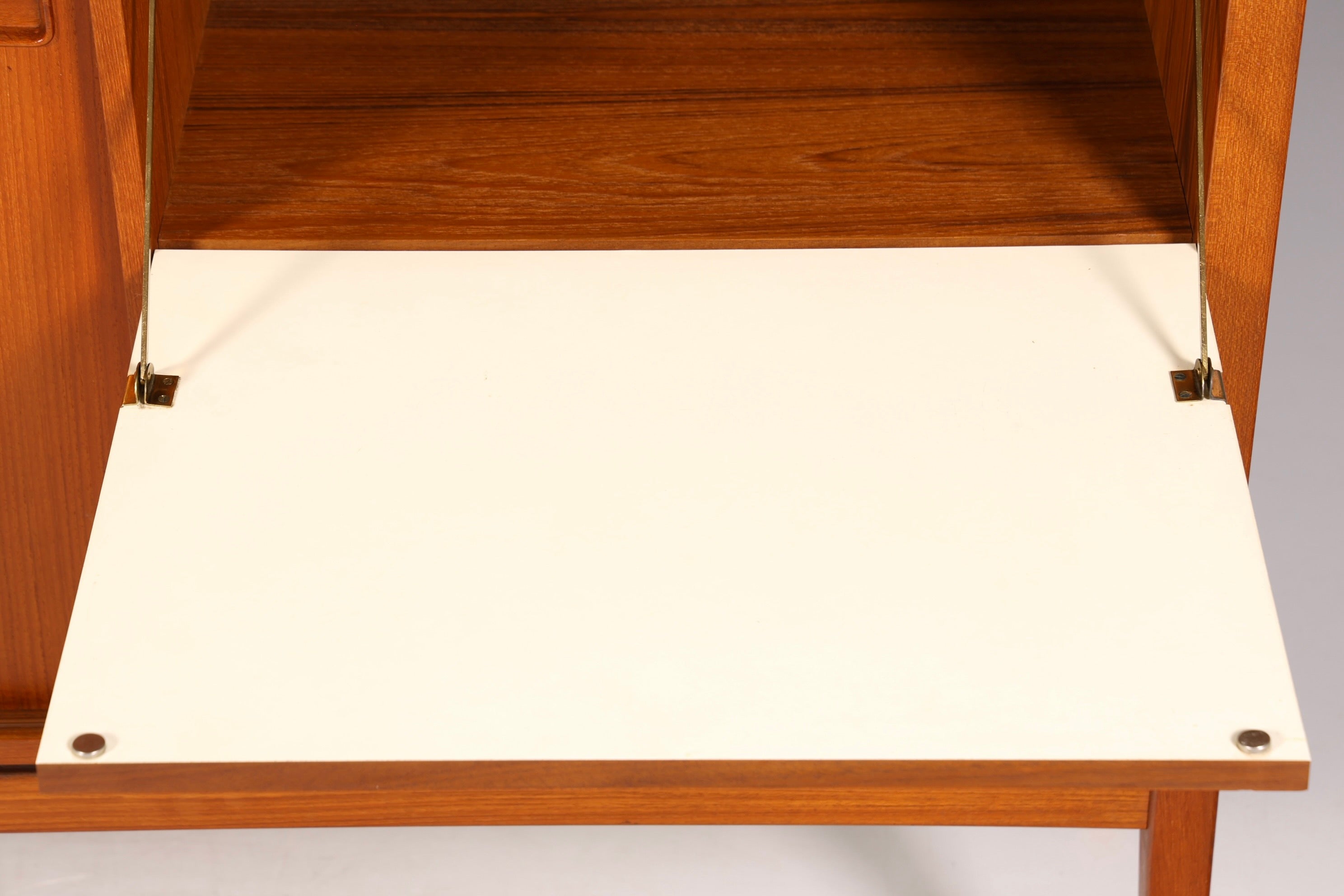 Wunderschönes Mid Century Highboard Teak Holz Schrank Danish Design Büro Kommode 60s