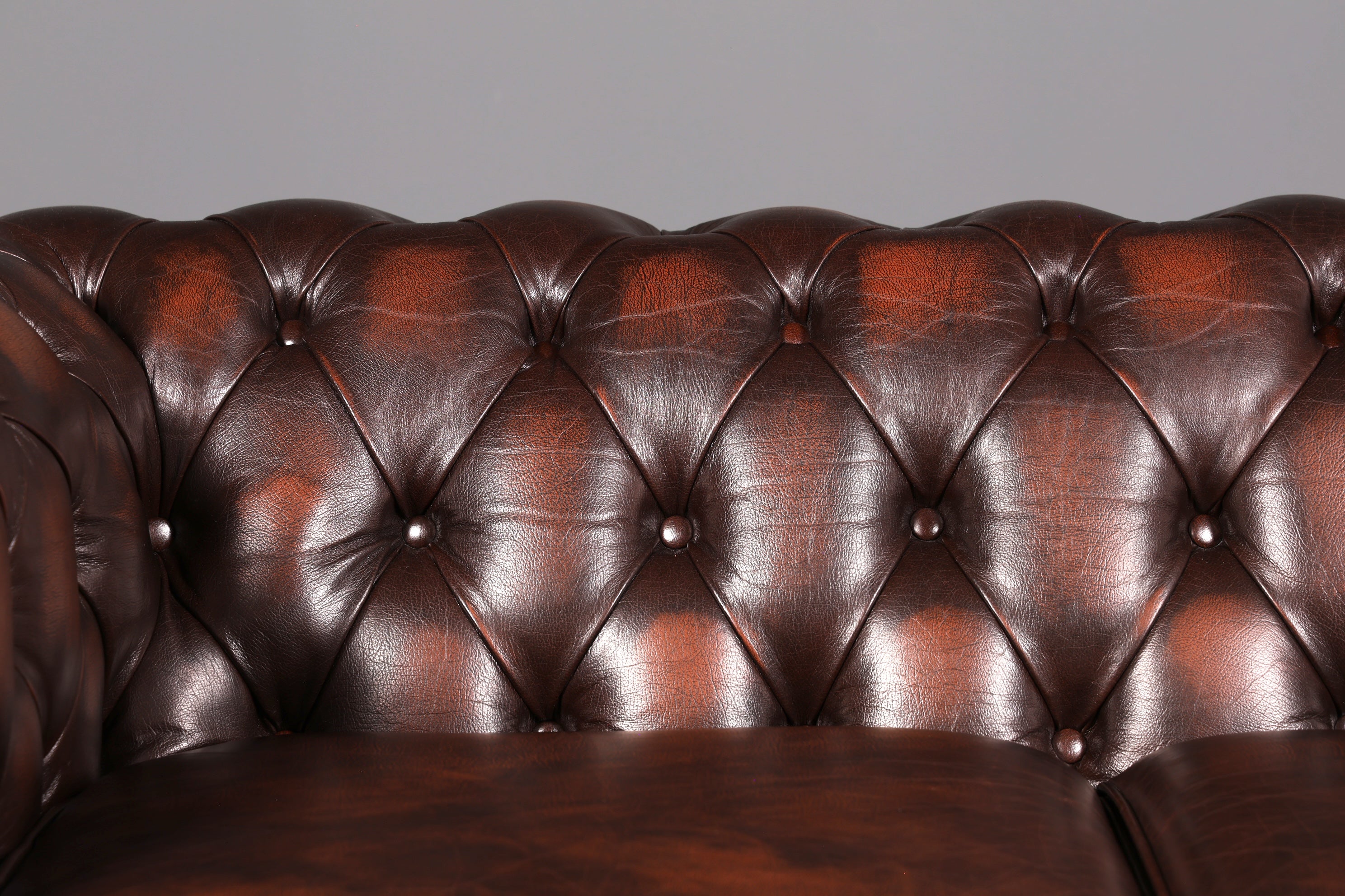 Wunderschönes Original Centurion Chesterfield Sofa 2-Sitzer Couch England echt Leder Polstersofa Ledersofa