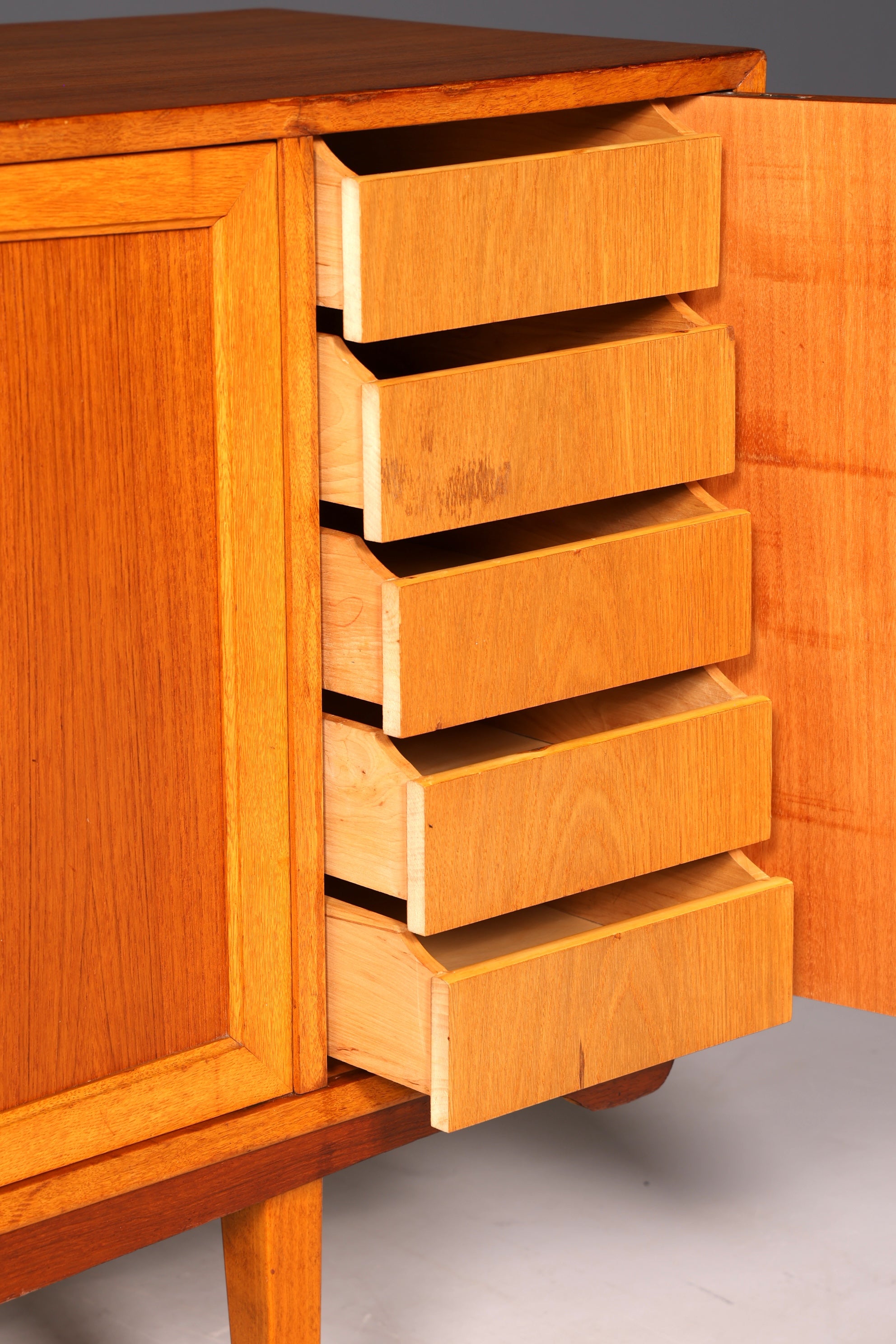 G330 Finish Wunderschönes Mid Century Sideboard Vintage TV Kommode 60s Schrank (Kopie)