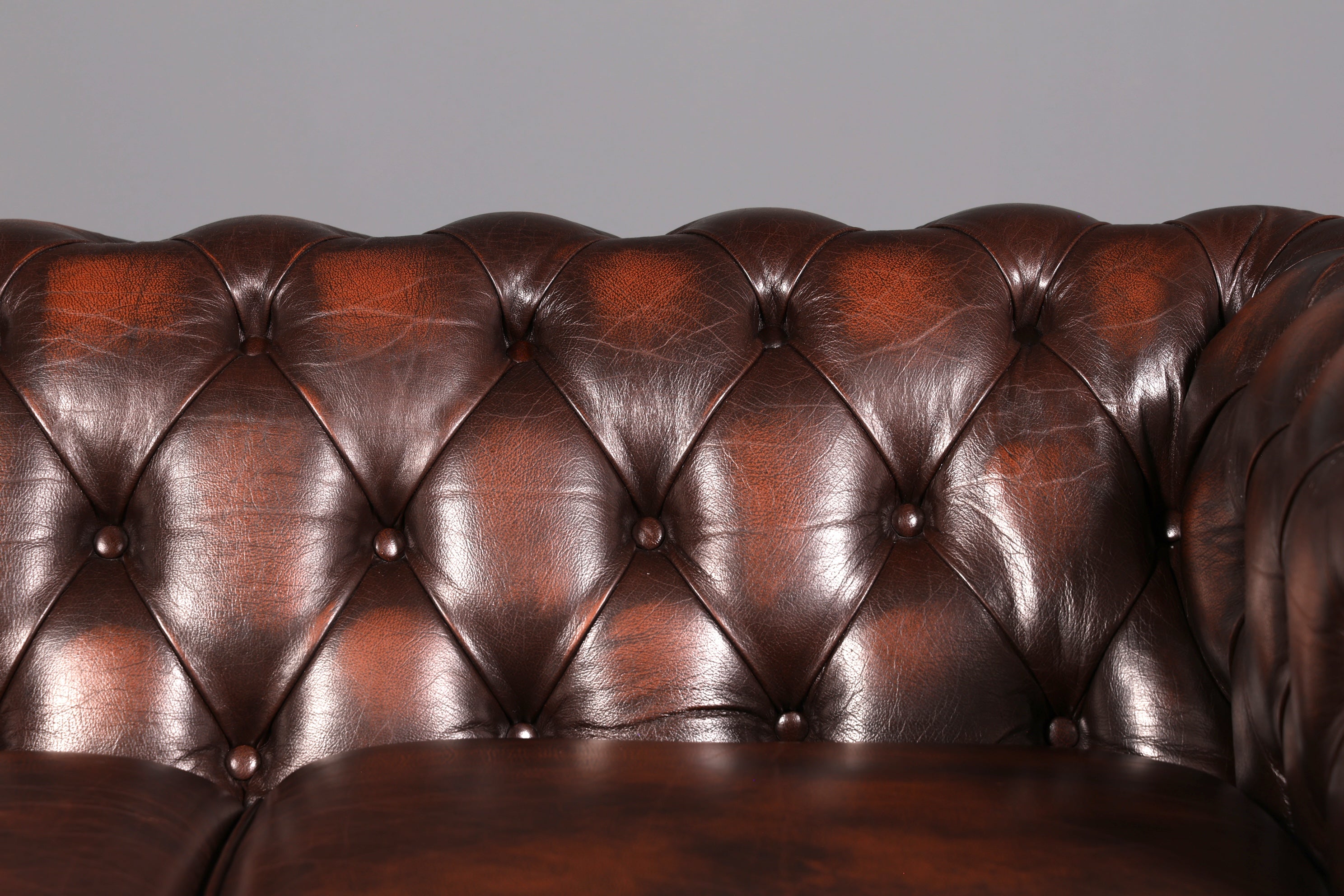 Wunderschönes Original Centurion Chesterfield Sofa 2-Sitzer Couch England echt Leder Polstersofa Ledersofa