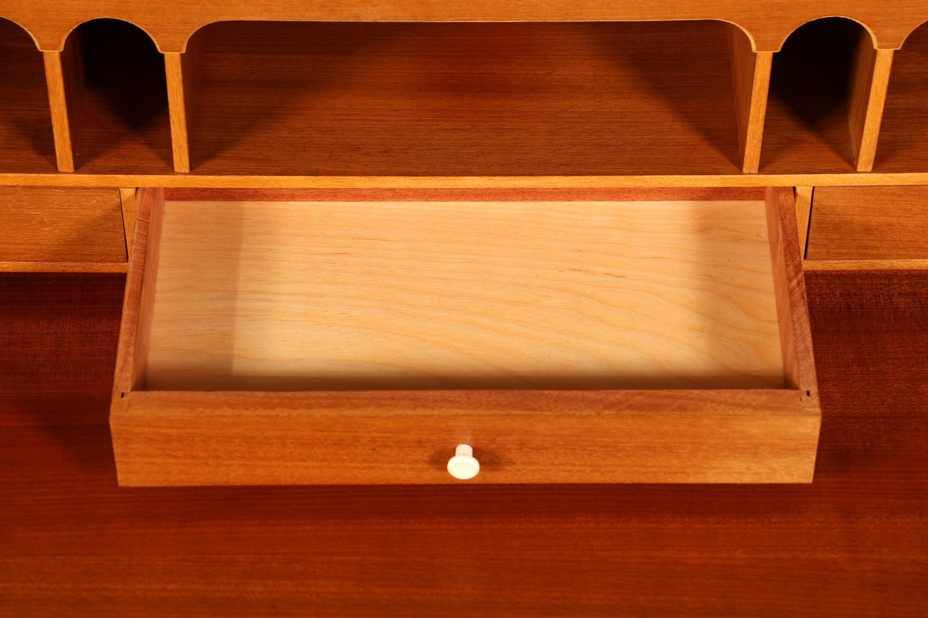 Stilvoller Mid Century Rollladen Sekretär echt Holz Büro Schrank Vintage Schreibkommode