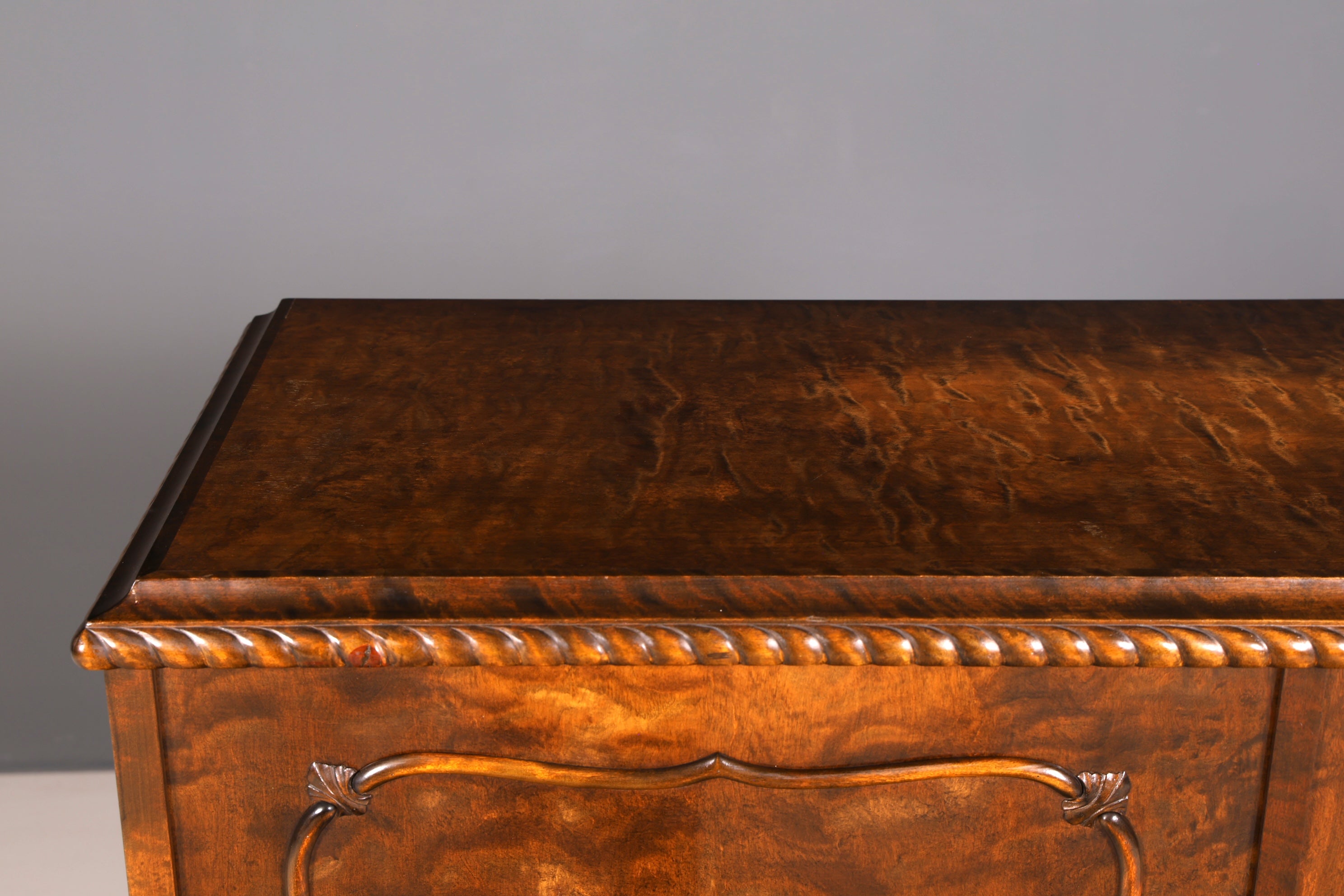 G365 Finish Stilvoller Original Art Deco Schrank Vertiko Sideboard um 1930 Highboard Kommode (Kopie)