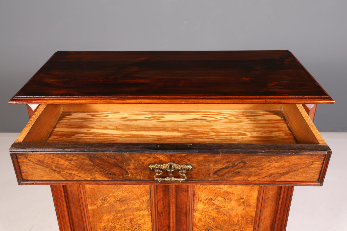 Stijlvolle Gründerzeit-kast, antieke vertiko, Jugendstil-commode, halmeubelkast, massief hout