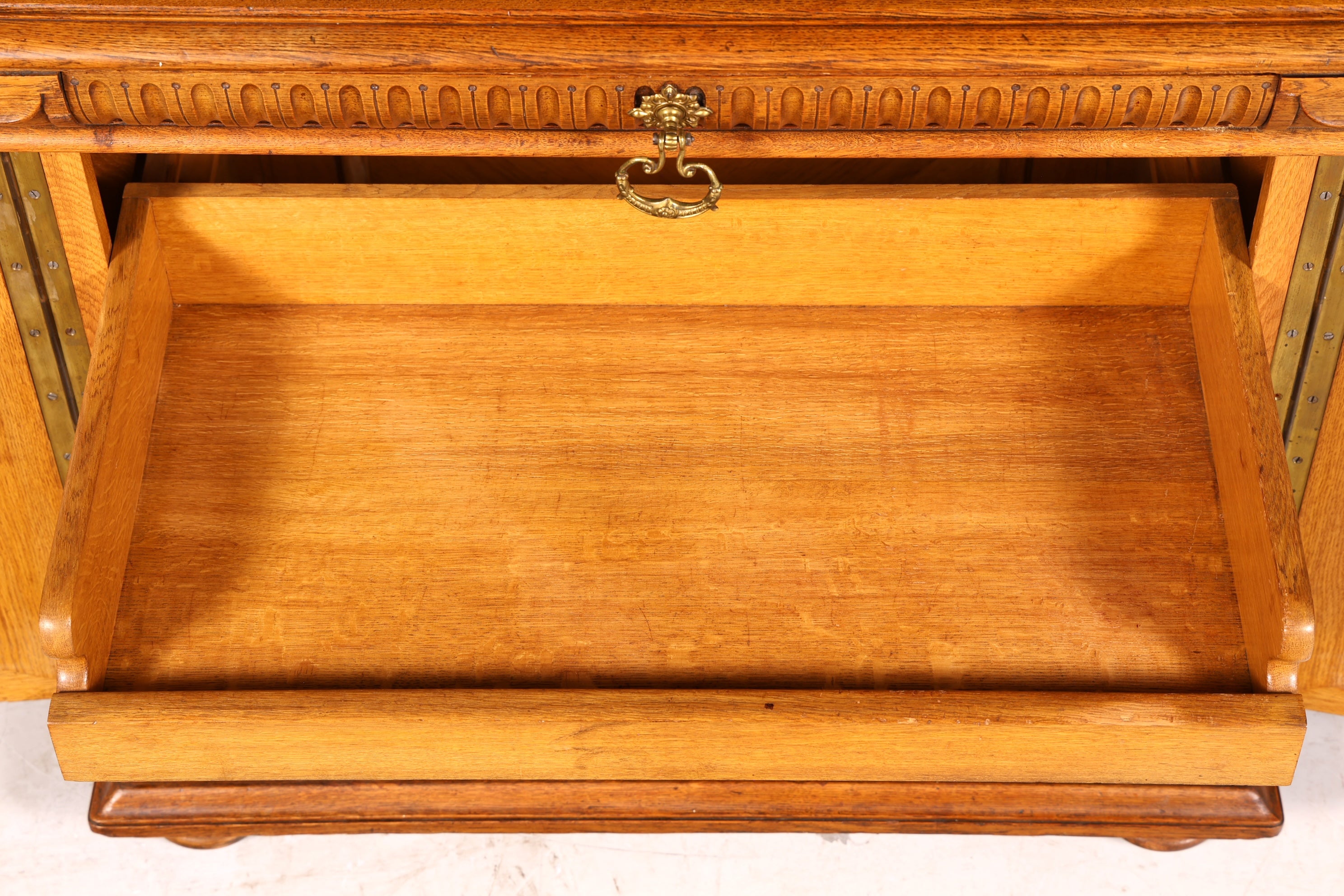 Droomachtige Gründerzeit-kast, antiek dressoir, commode, Louis Philippe, wandtafel, vertiko