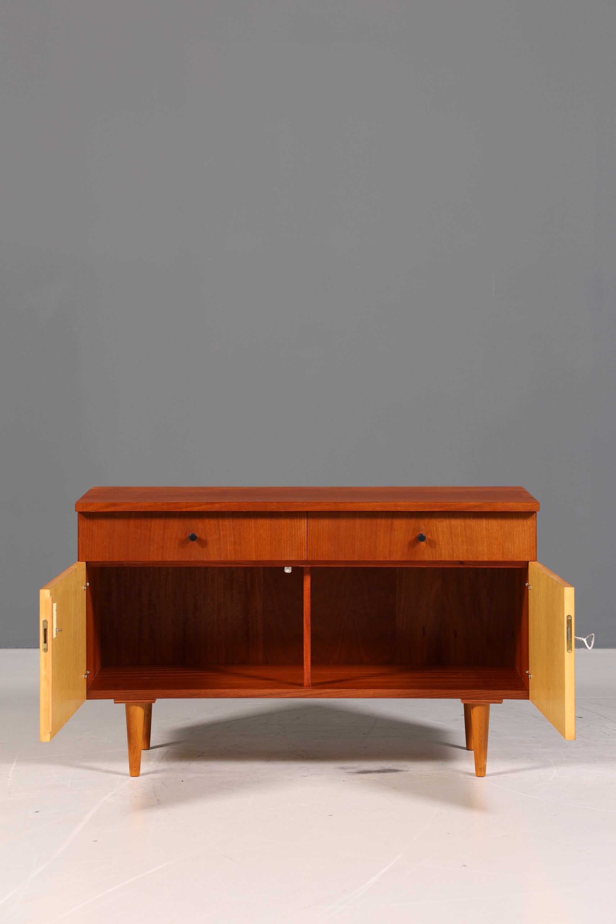 Wunderschöne Mid Century Kommode Vintage Flur Kommode 60s Retro Schrank 2 von 2