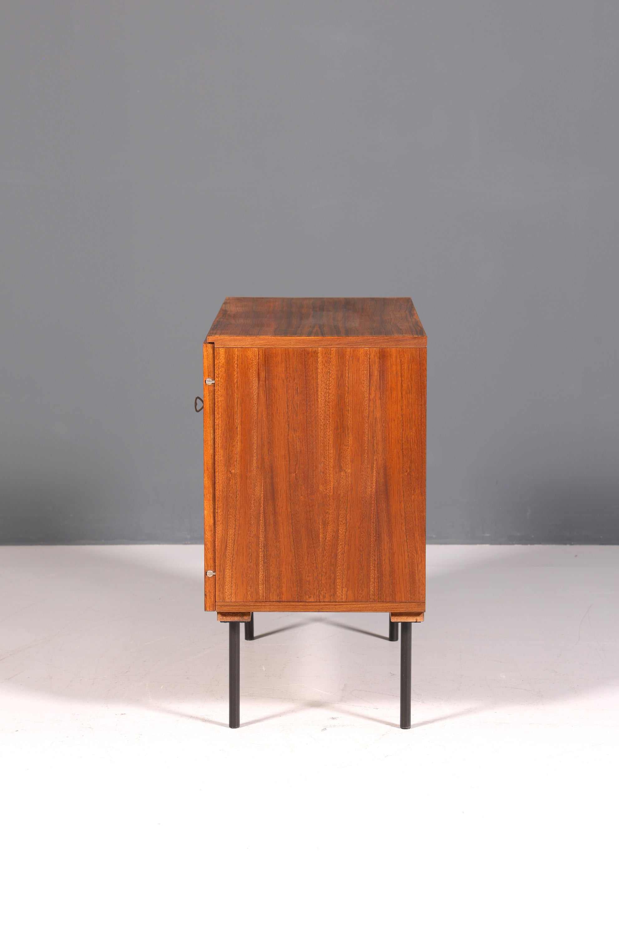 Wunderschöne Mid Century Kommode Danish Design Schrank Flurkommode TV Kommode