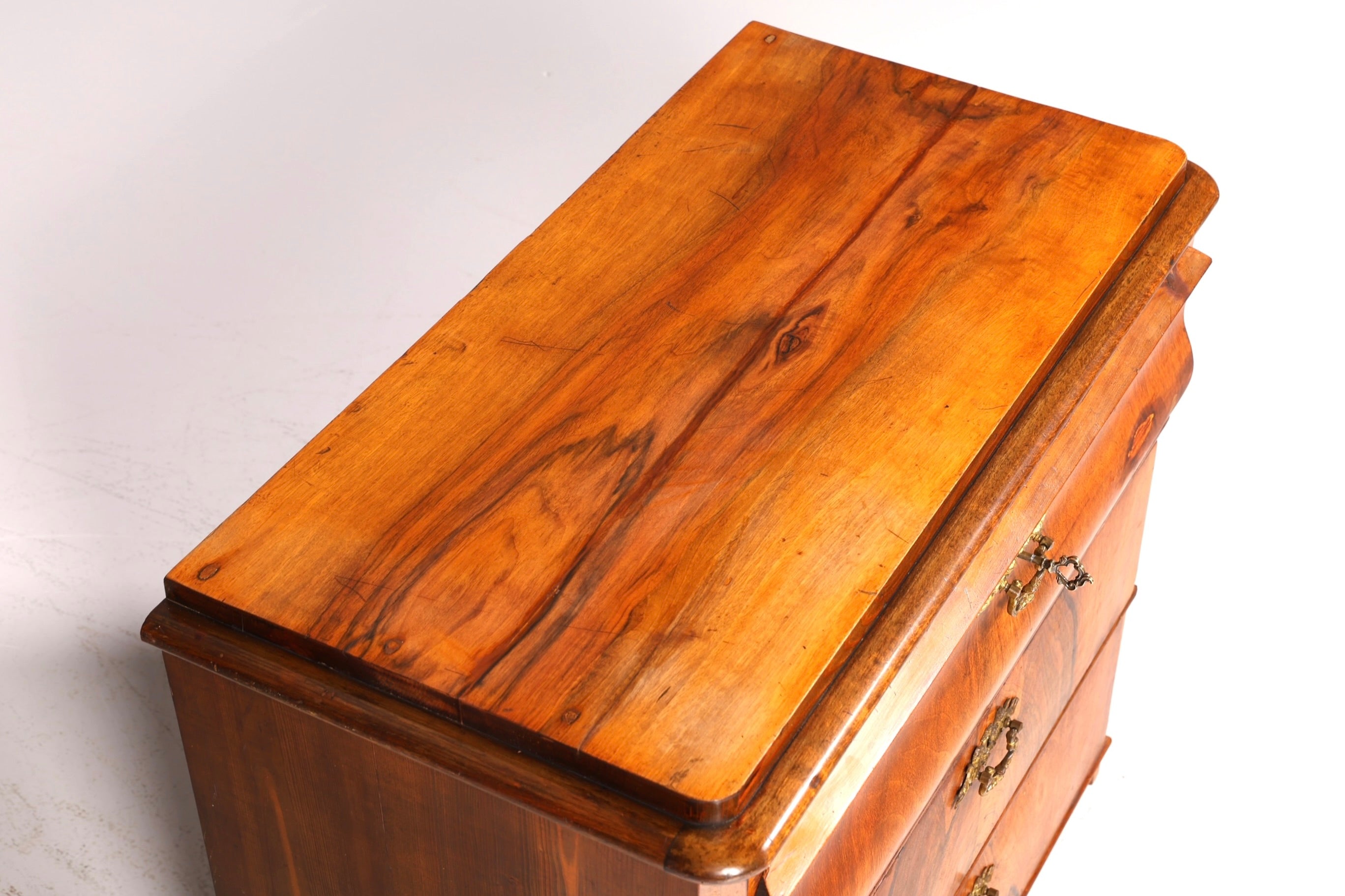 Stylish Louis Philippe chest of drawers, walnut, Biedermeier style, circa 1890