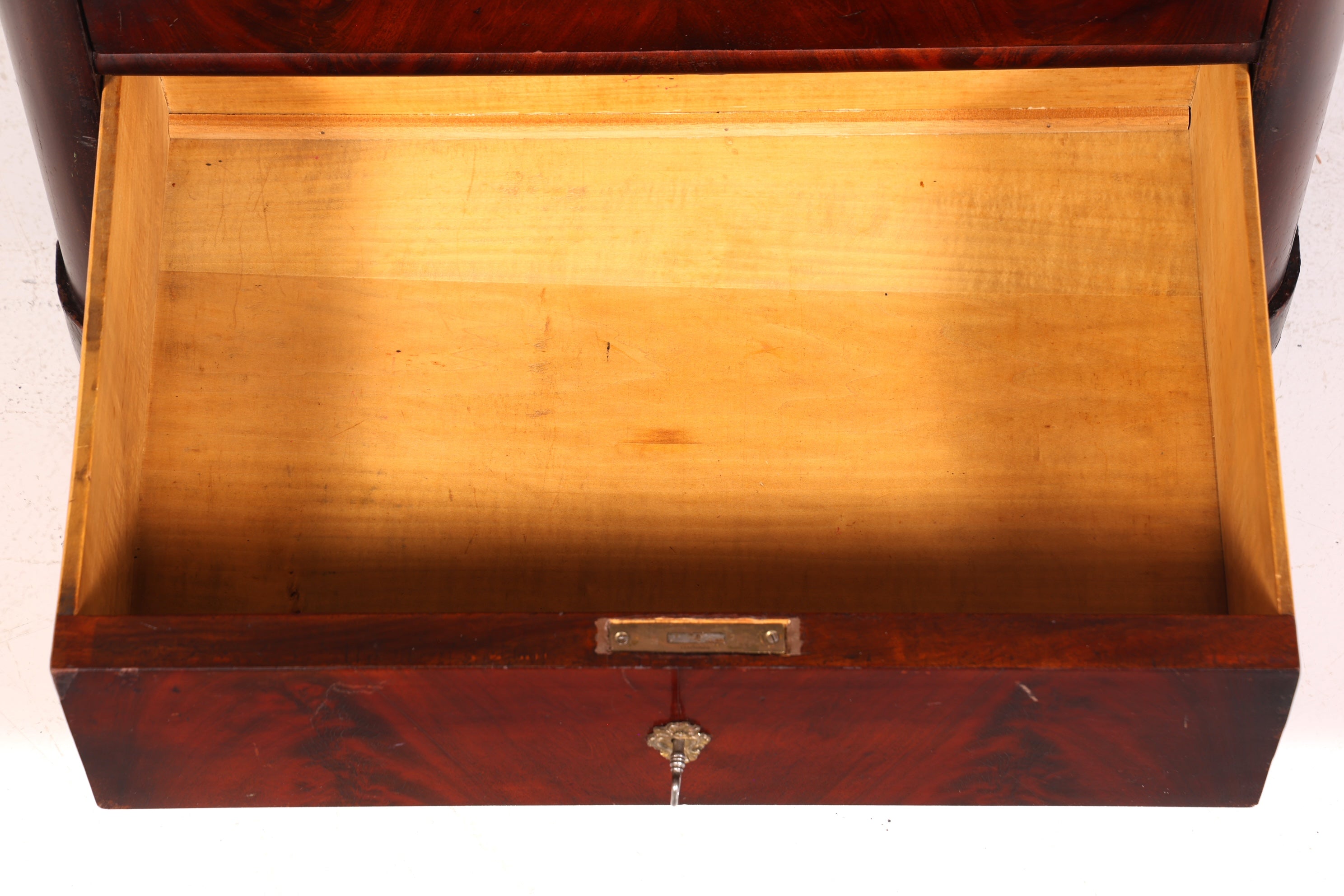 Beautiful Louis Philippe chiffonier circa 1880, Gründerzeit (late 19th-century) vertiko cabinet, Semainier