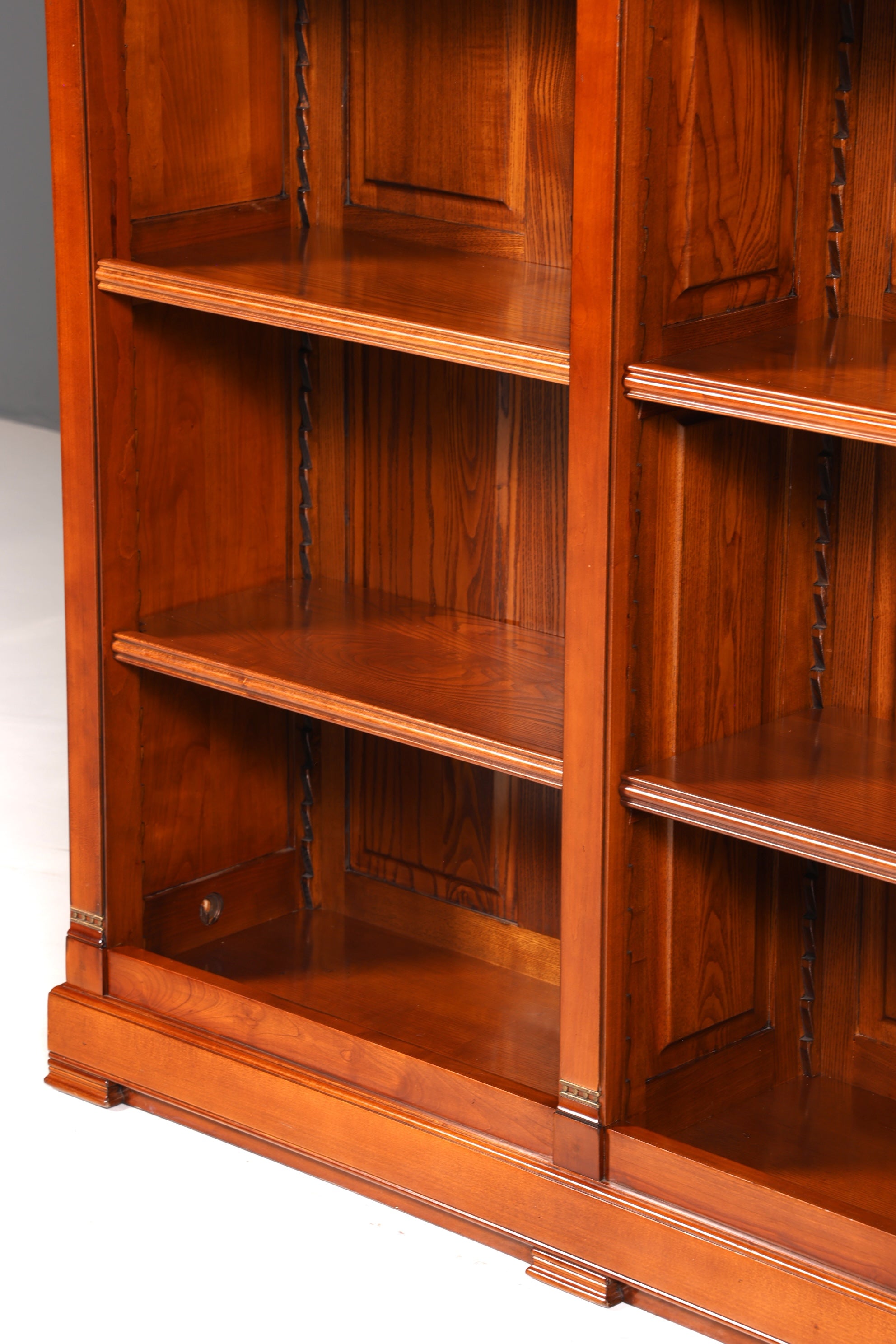 Wunderschönes Englisches Bücherregal Antik Regal Bookshelf Buchablage 60s