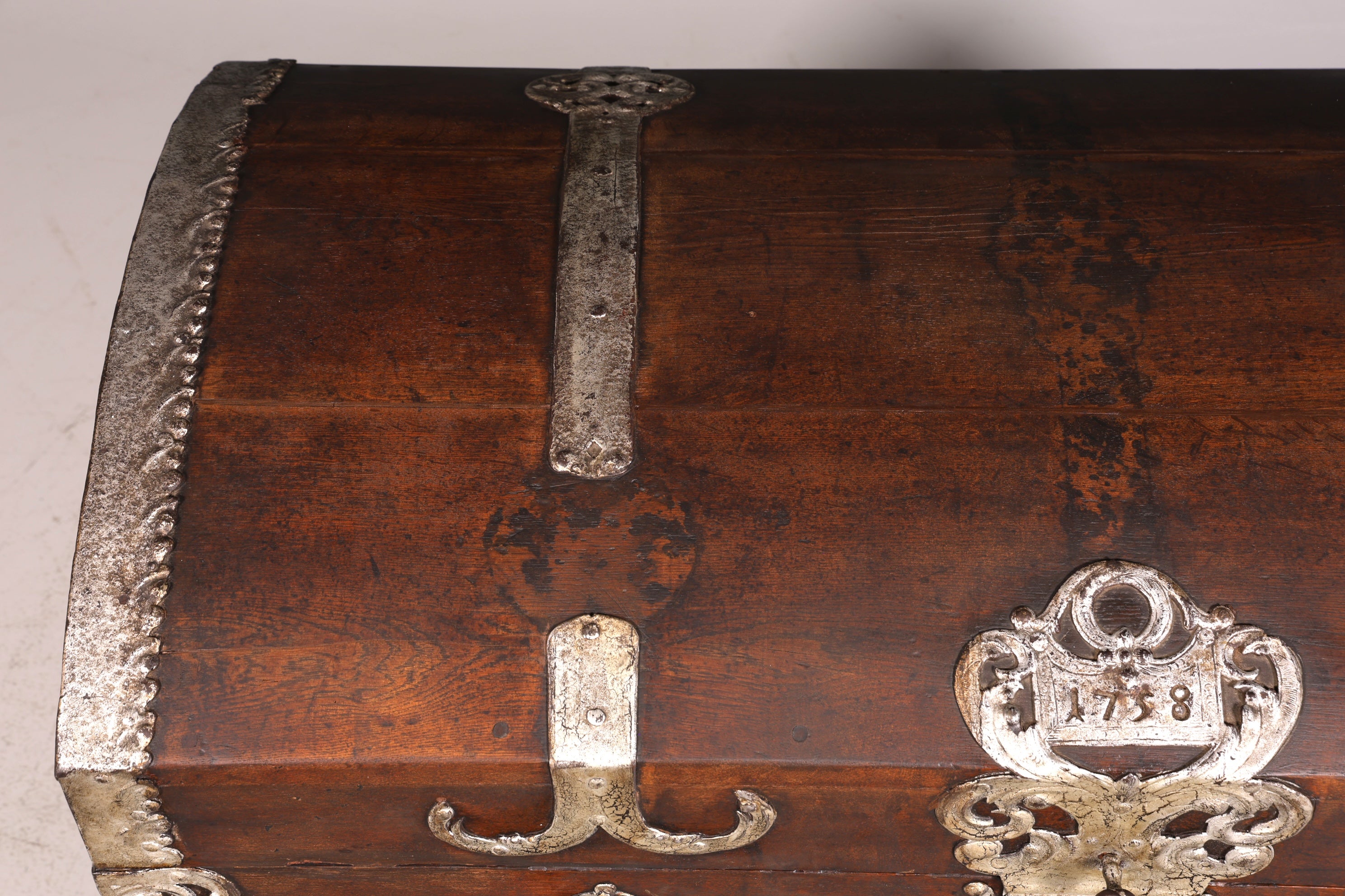 Magnificent original Baroque chest circa 1758, linen chest, solid oak wood, dowry chest, antique box
