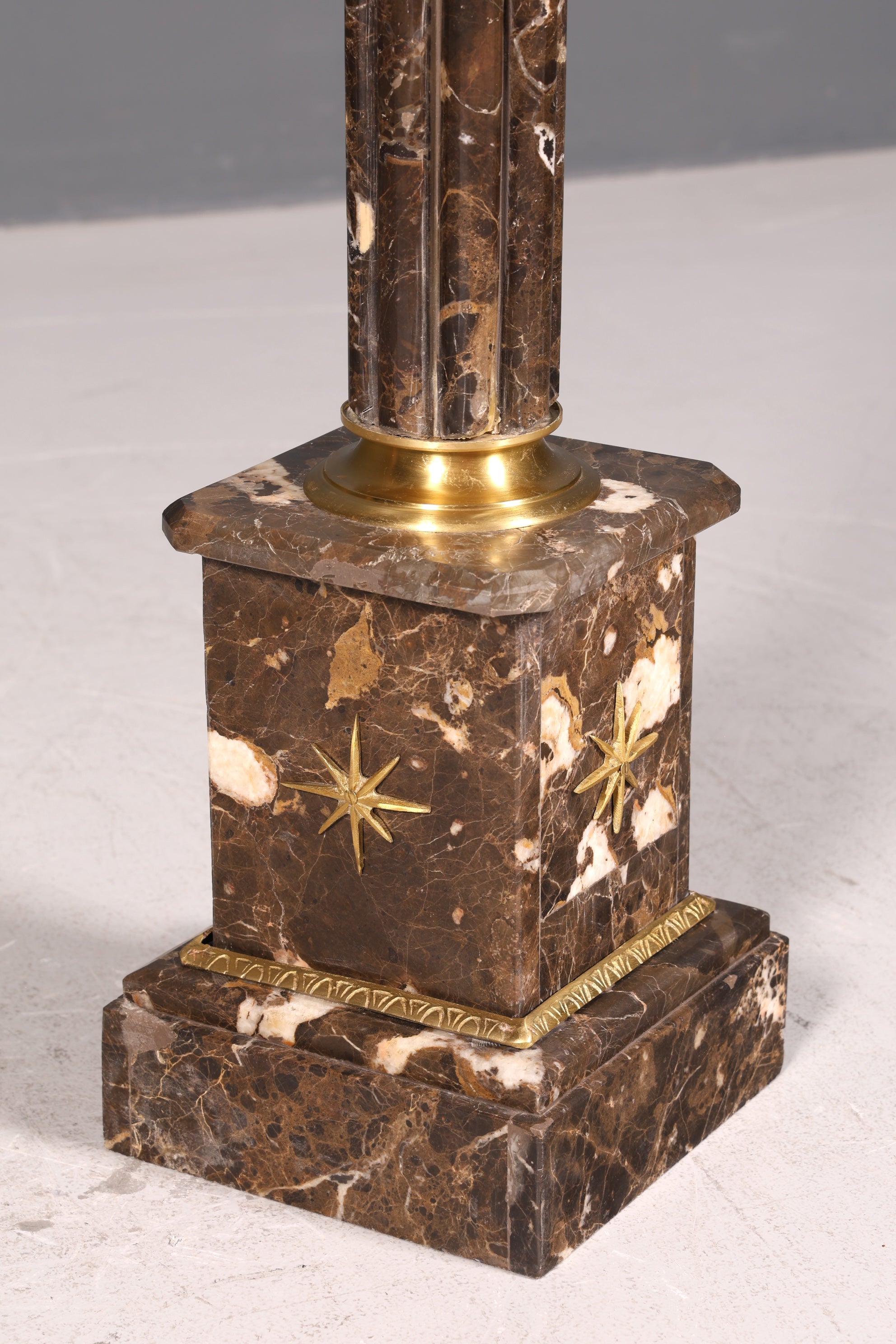 Prächtige Barock Stil Säule Louis XV Marmor Blumensäule Naturstein Sockel Ablage