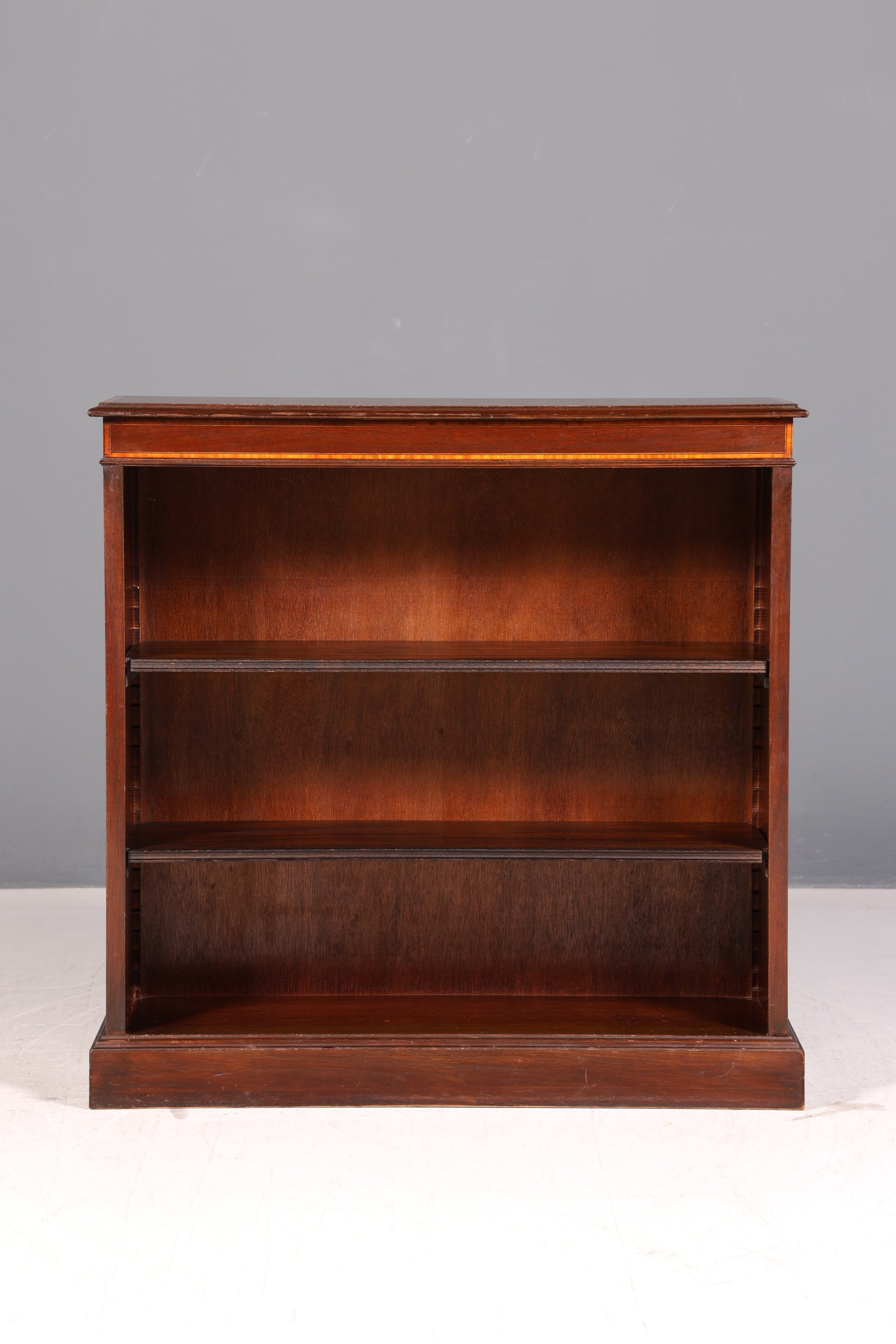 Wunderschönes Englisches Bücherregal Regal 60er Bookshelf Buchablage Standregal Bücherschrank Vintage