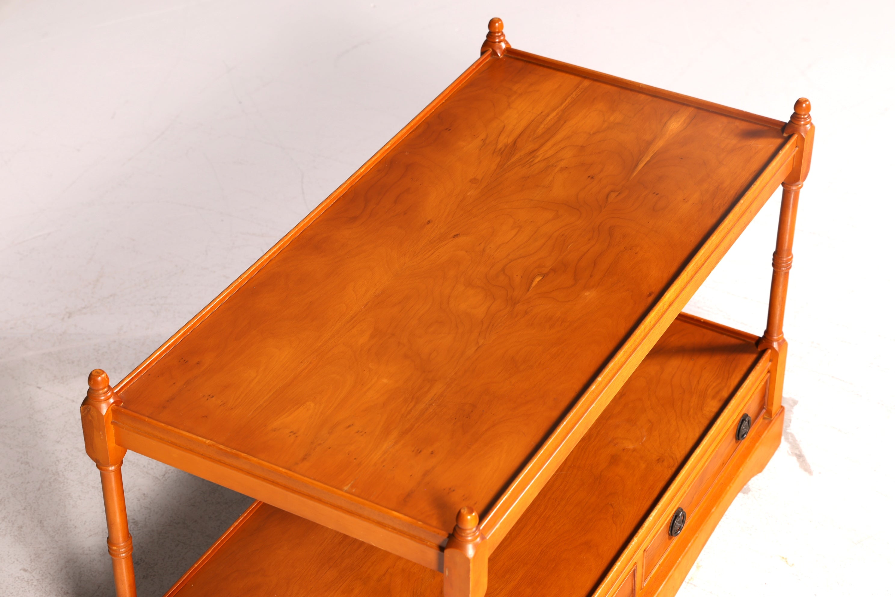 Traumhafter Englischer Couchtisch Eibe Regency Stil Beistelltisch Ablagetisch Antik Tisch Vintage