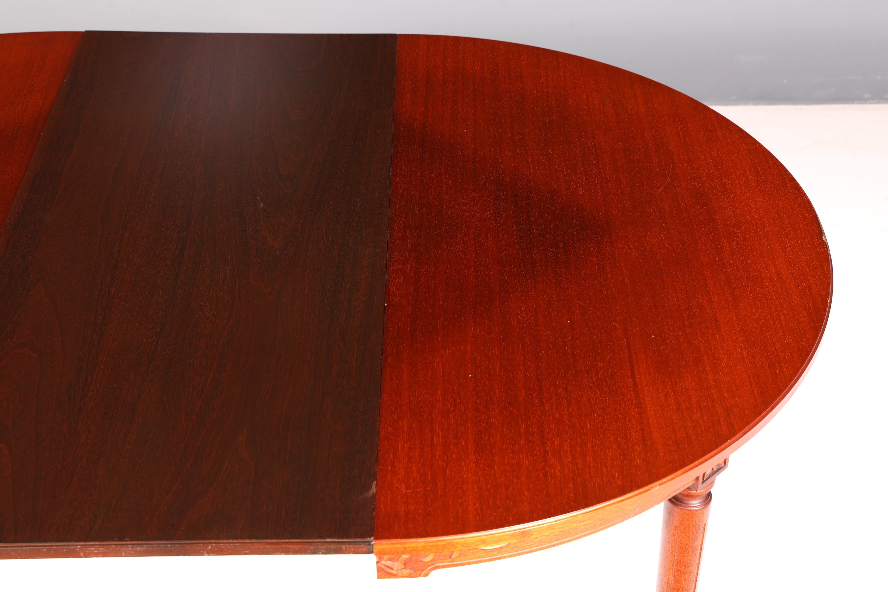 Wunderschöner Runder Tisch im Gustavianischen Stil Ausziehbar Esstisch Küchentisch Antik Esszimmer Vintage