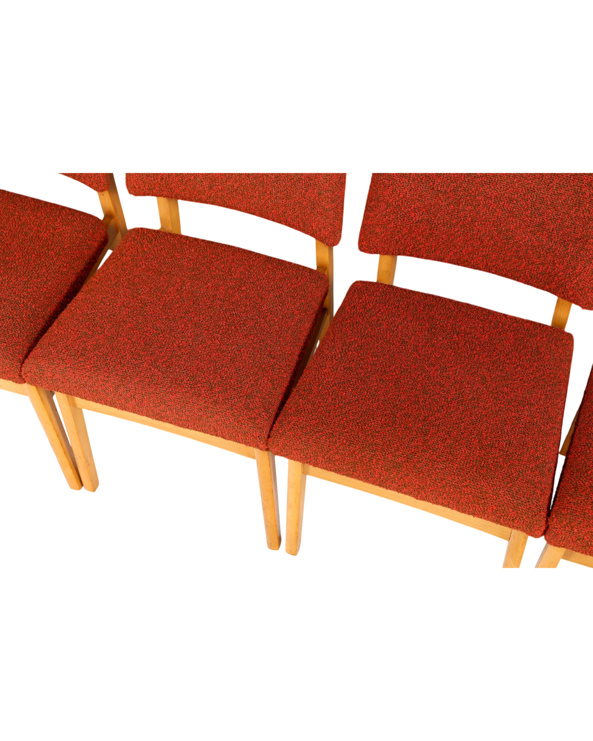 Hauptstadt Möblerei 6er-Set Mid Century Esszimmerstühle mit rotem Strukturstoff und hellem Holzgestell im 60er-Jahre-Stil