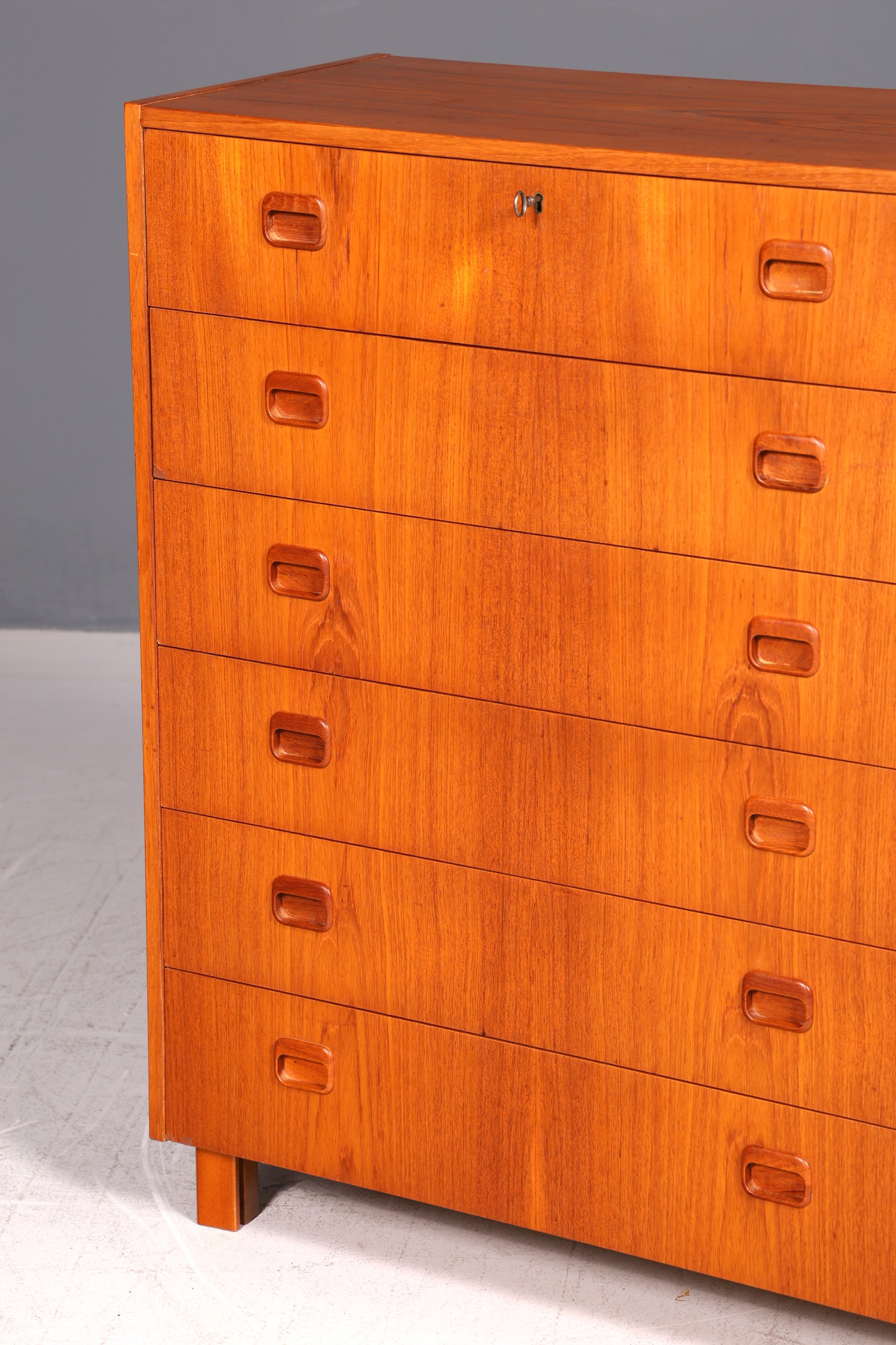 Wunderschöne Mid Century Kommode Teak Danish Design Vintage Vertiko 60s 70s Schrank Schubladenkommode Holz Retro