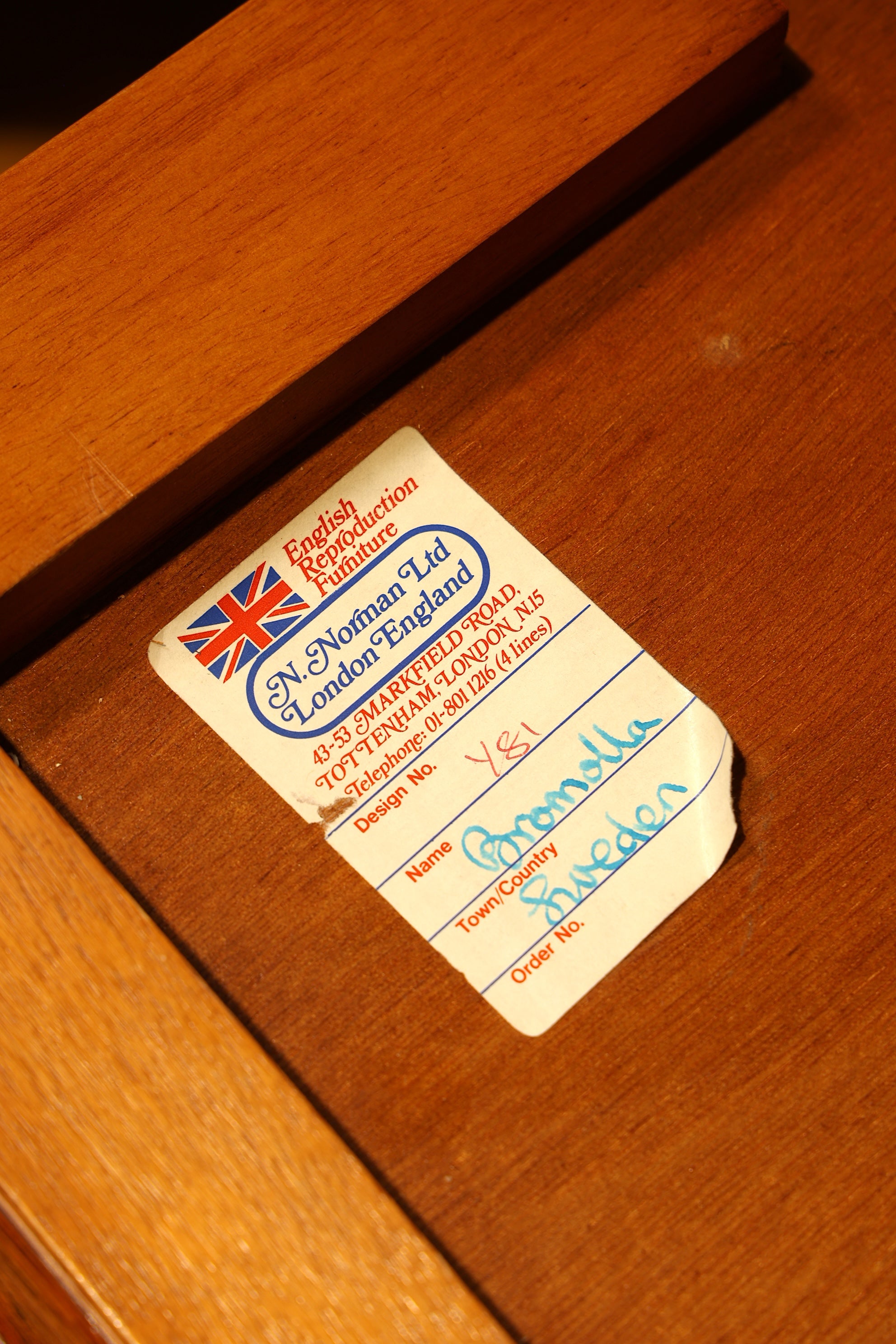 F995 Finish cm, Wunderschöne Englische Vitrine Bücherschrank Buffet Antik Stil Englisch Eibe Glasvitrine Bibliothek