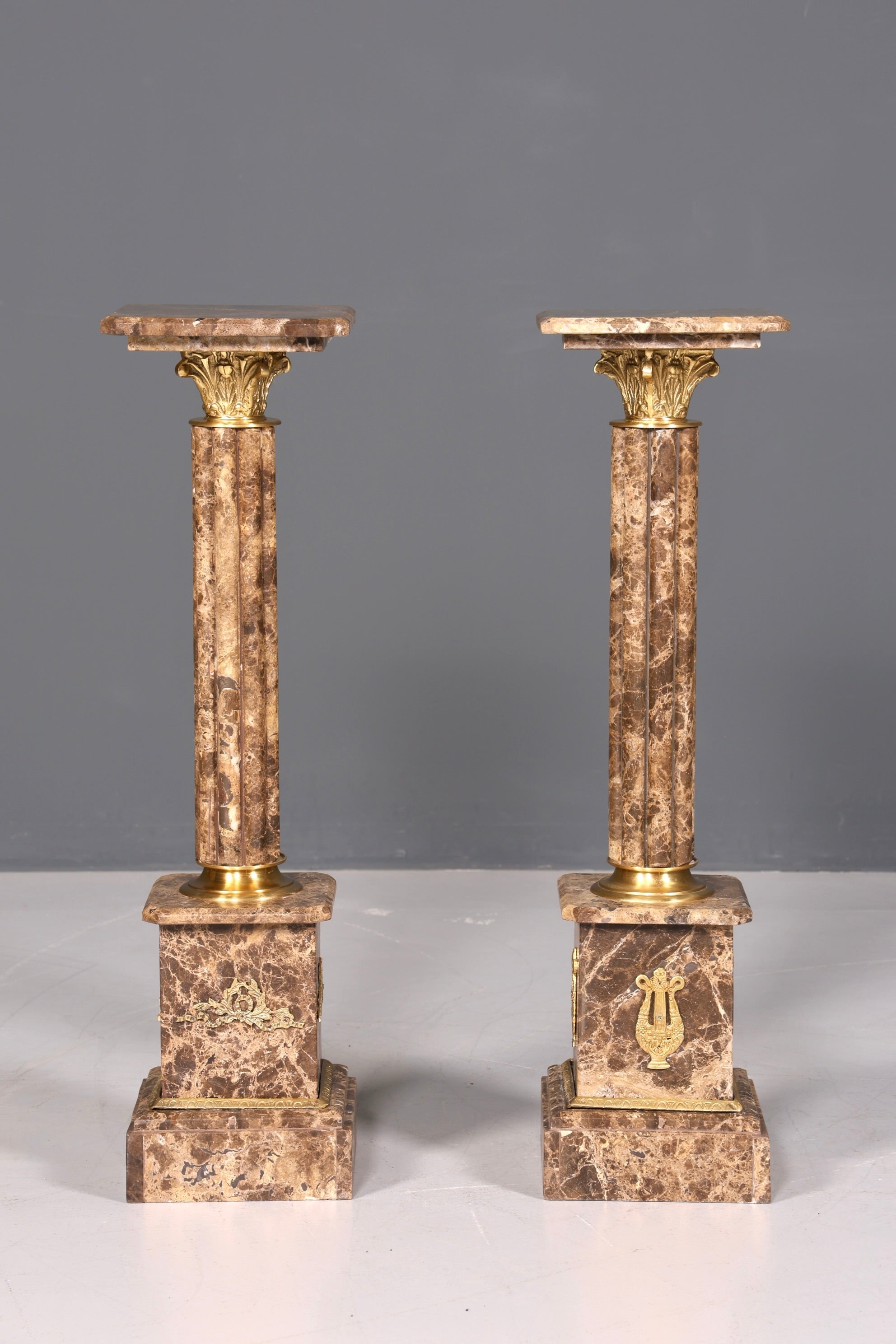 Edle Barock Stil Säule Marmor Louis XV Blumensäule Naturstein Sockel Ablage