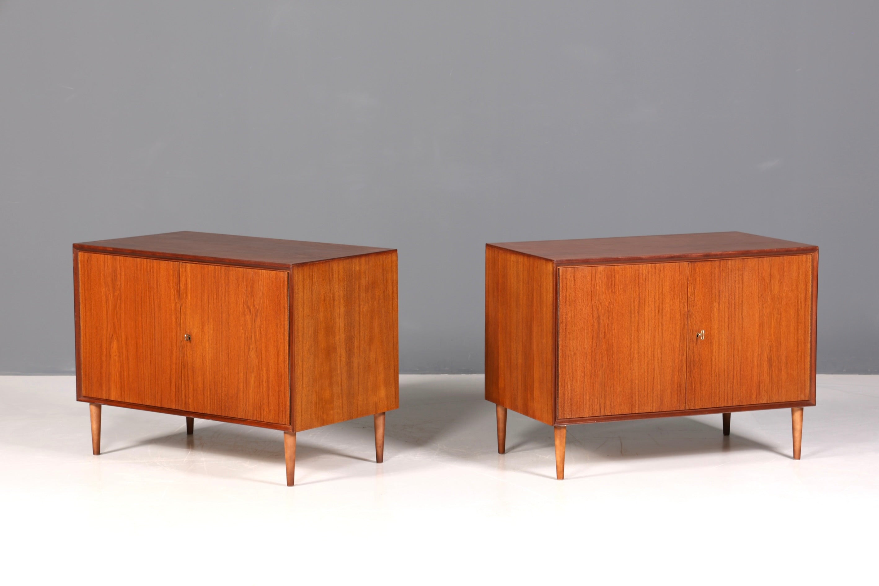 Wunderschöne Mid Century Kommode Vintage Schrank Retro Flur Kommode 60s Sideboard 2 von 2