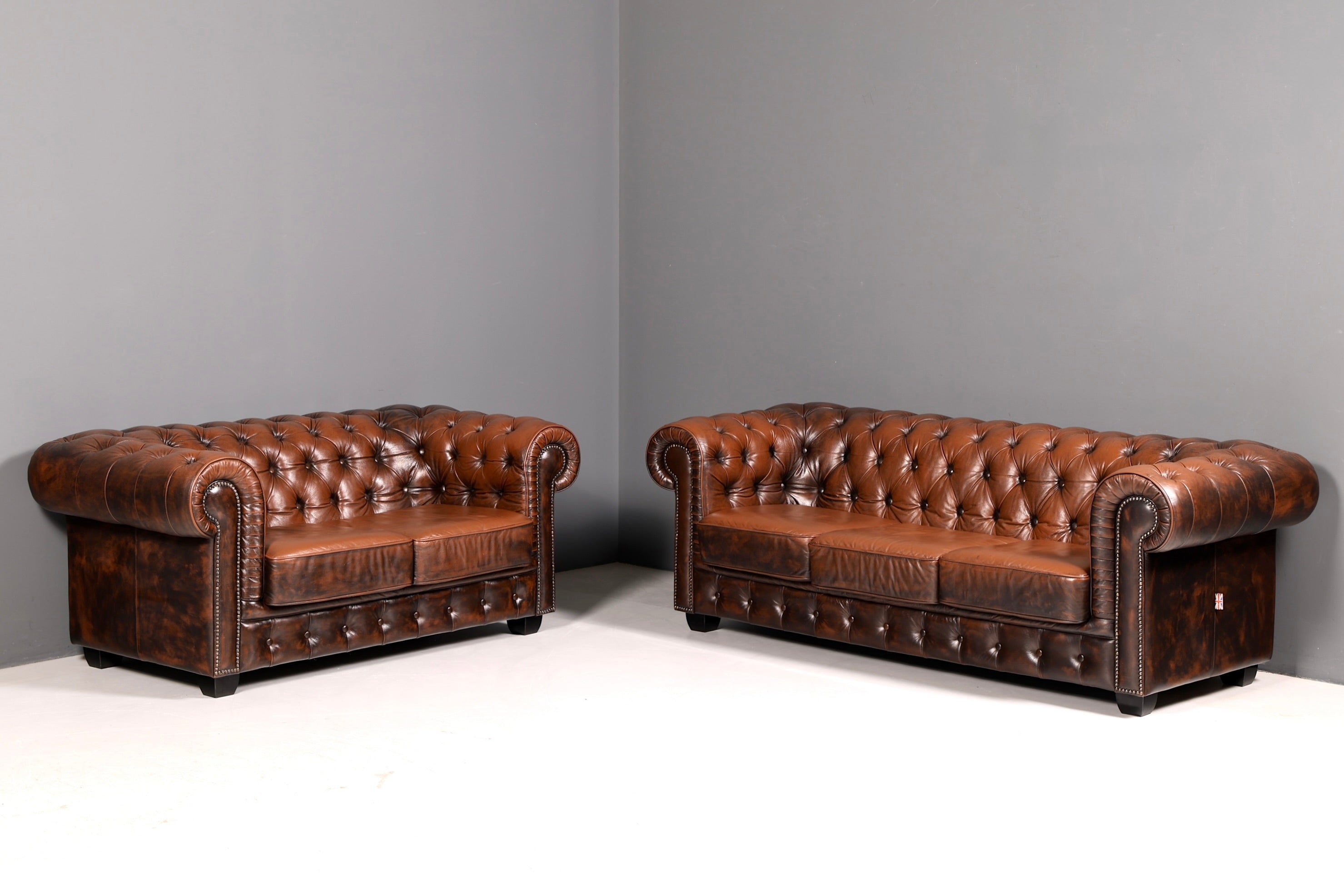 Wunderschönes Original Chesterfield 3-Sitzer Sofa Echt Leder Englische Couch England Polstersofa Antik Vintage Ledersofa