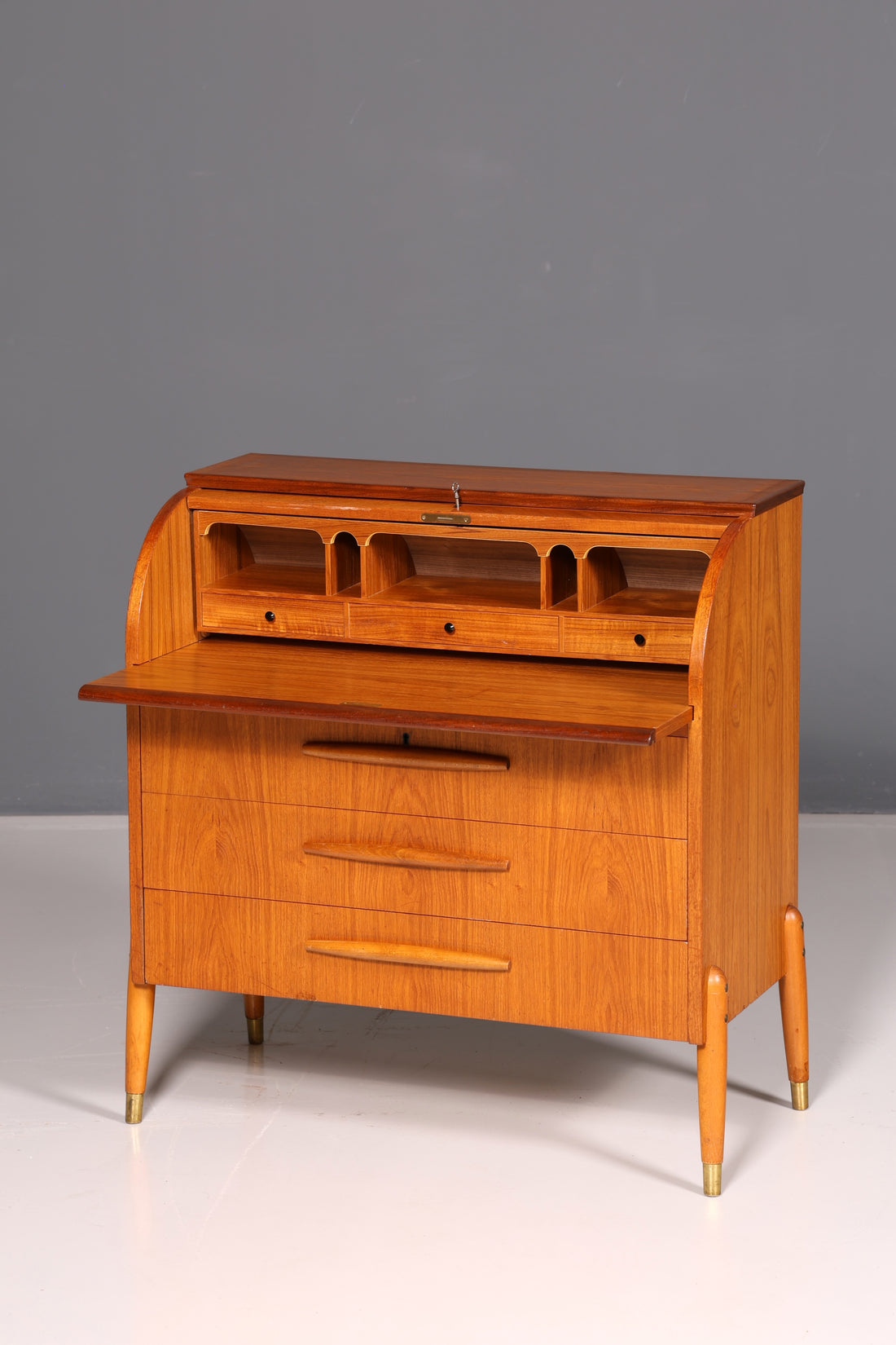 Prachtige mid-century rolluiksecretaire, schrijfcommode, kantoorkast, vintage jaren 60, hout