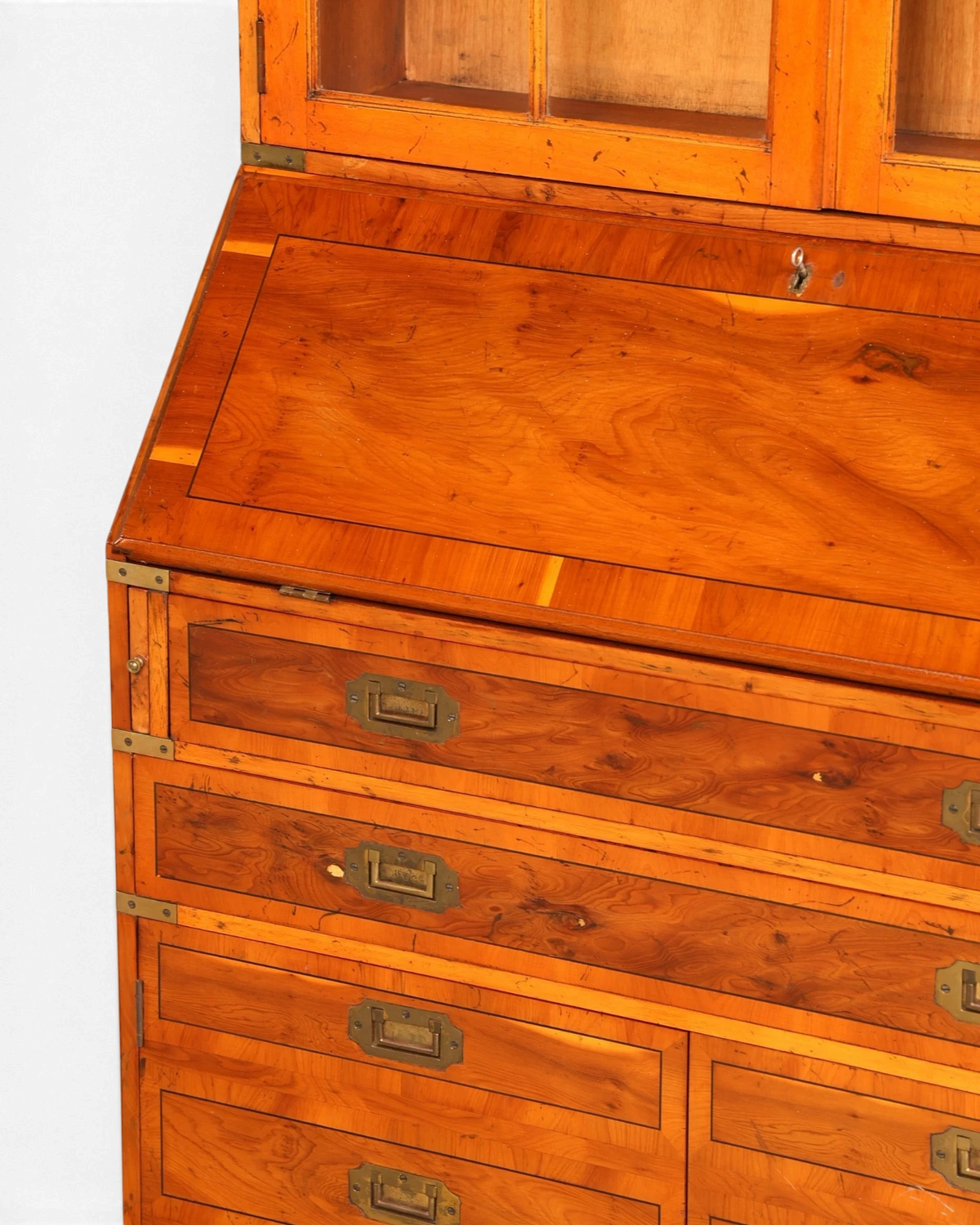 Hauptstadt Möblerei maritimer Sekretär aus massivem Echtholz mit Messingbeschlägen und ausklappbarer Schreibfläche