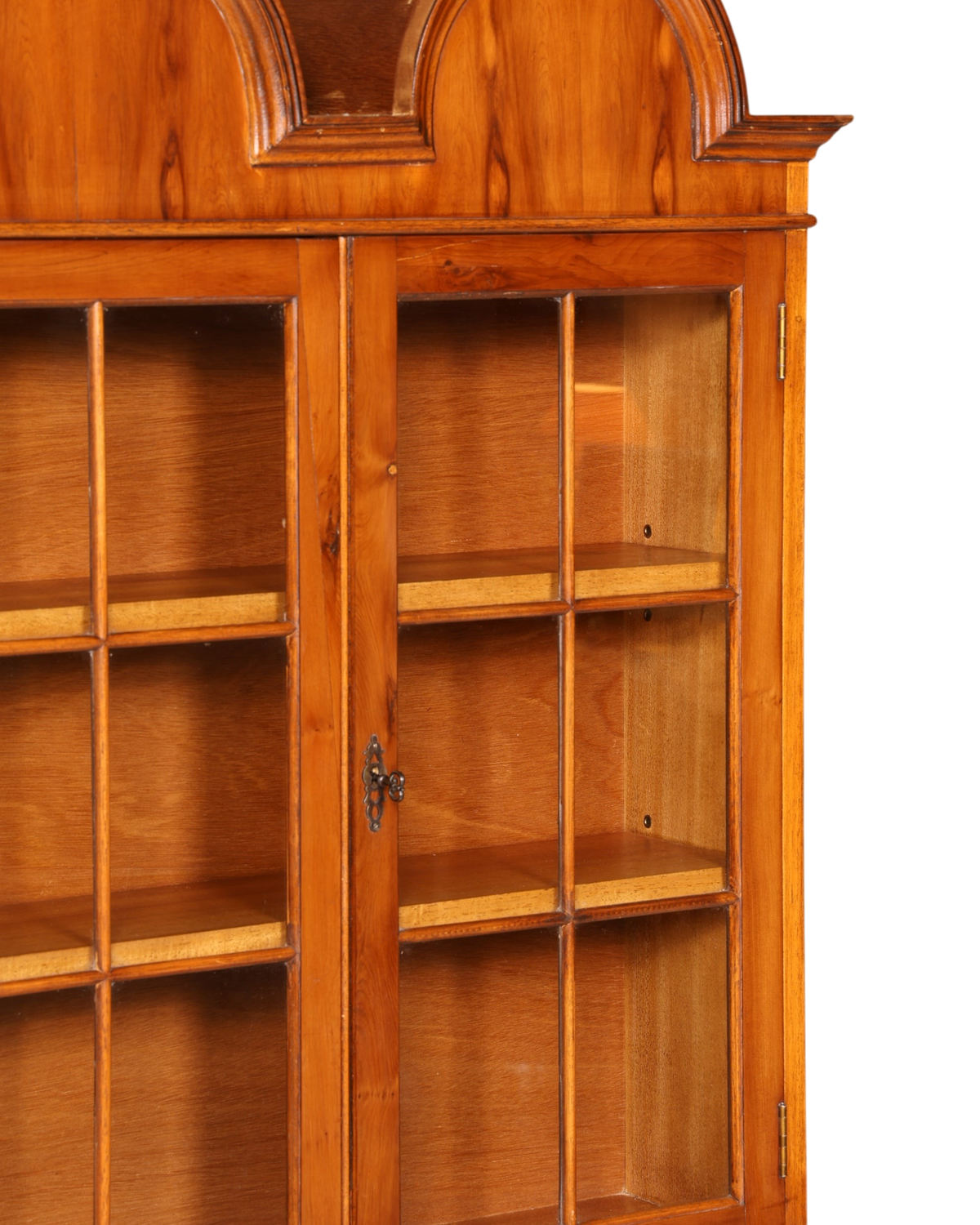Hauptstadt Möblerei englischer Aufsatzsekretär aus Eibenholz mit verglastem Vitrinenaufsatz und Bogenabschluss