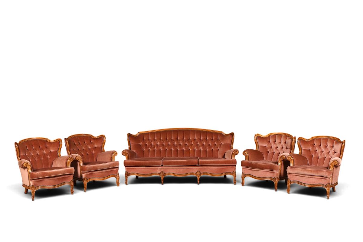 Hauptstadt Möblerei Chippendale Sitzgruppe mit Sofa und vier Sesseln in antikem Barock Stil mit altrosa Samtbezug