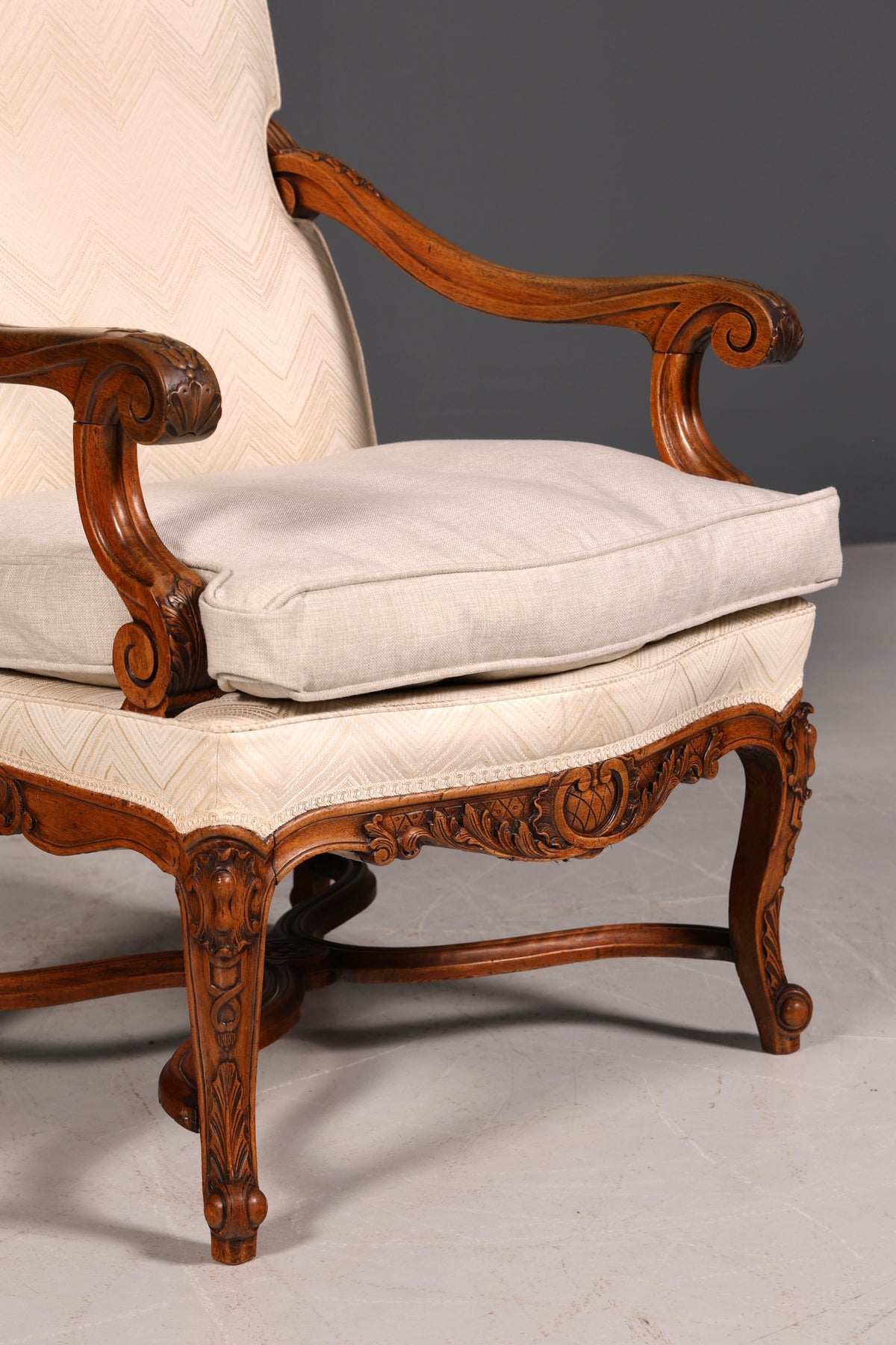 Edere Louis-Philippe-armleunstoel uit de Gründerzeit, antieke stoel, secretairestoel, gestoffeerde fauteuil, 2 van 2
