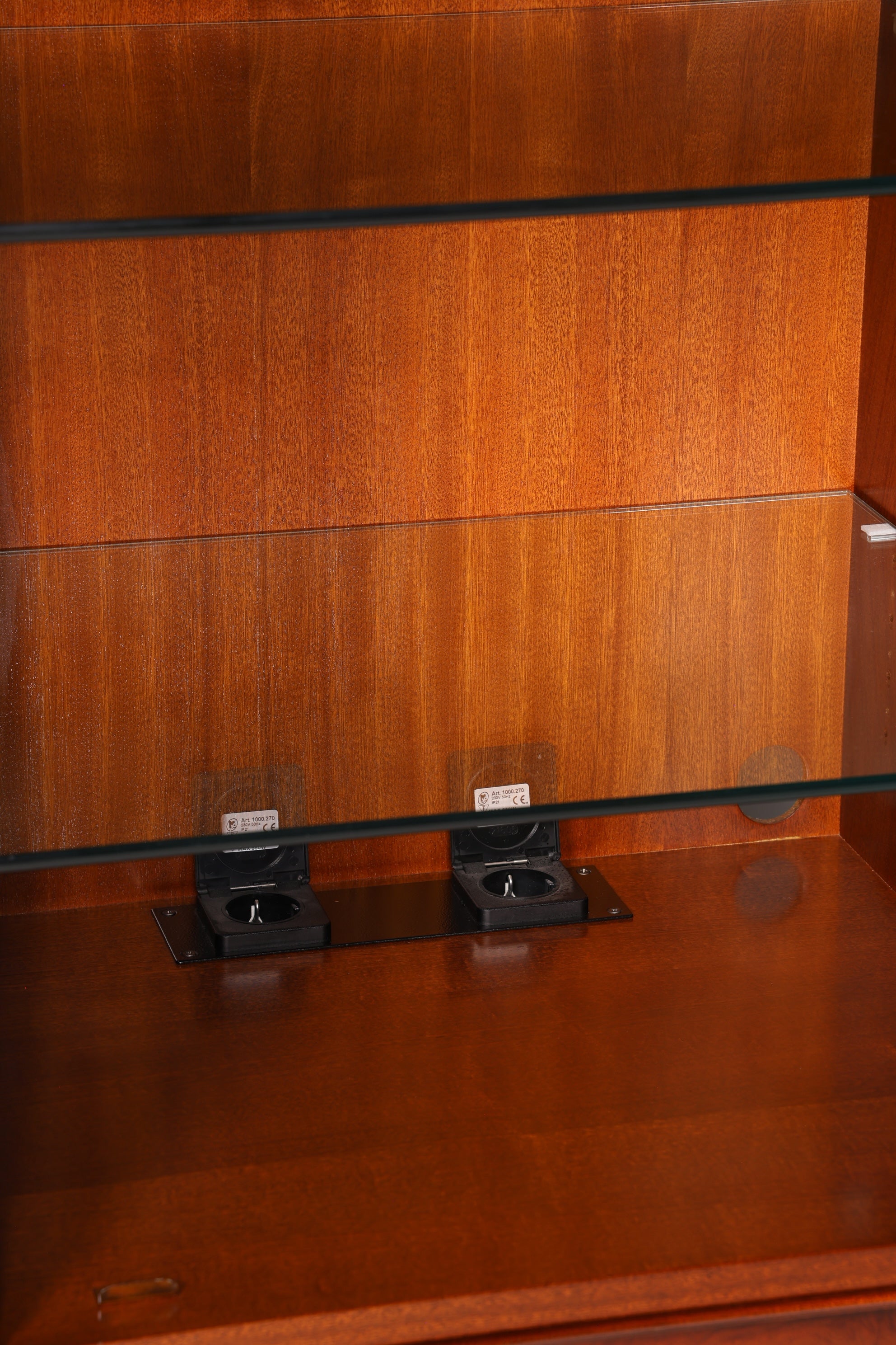 Wunderschöne Englische Vitrine Mahagoni 60er Schrank Vertiko Glasvitrine Bücherschrank