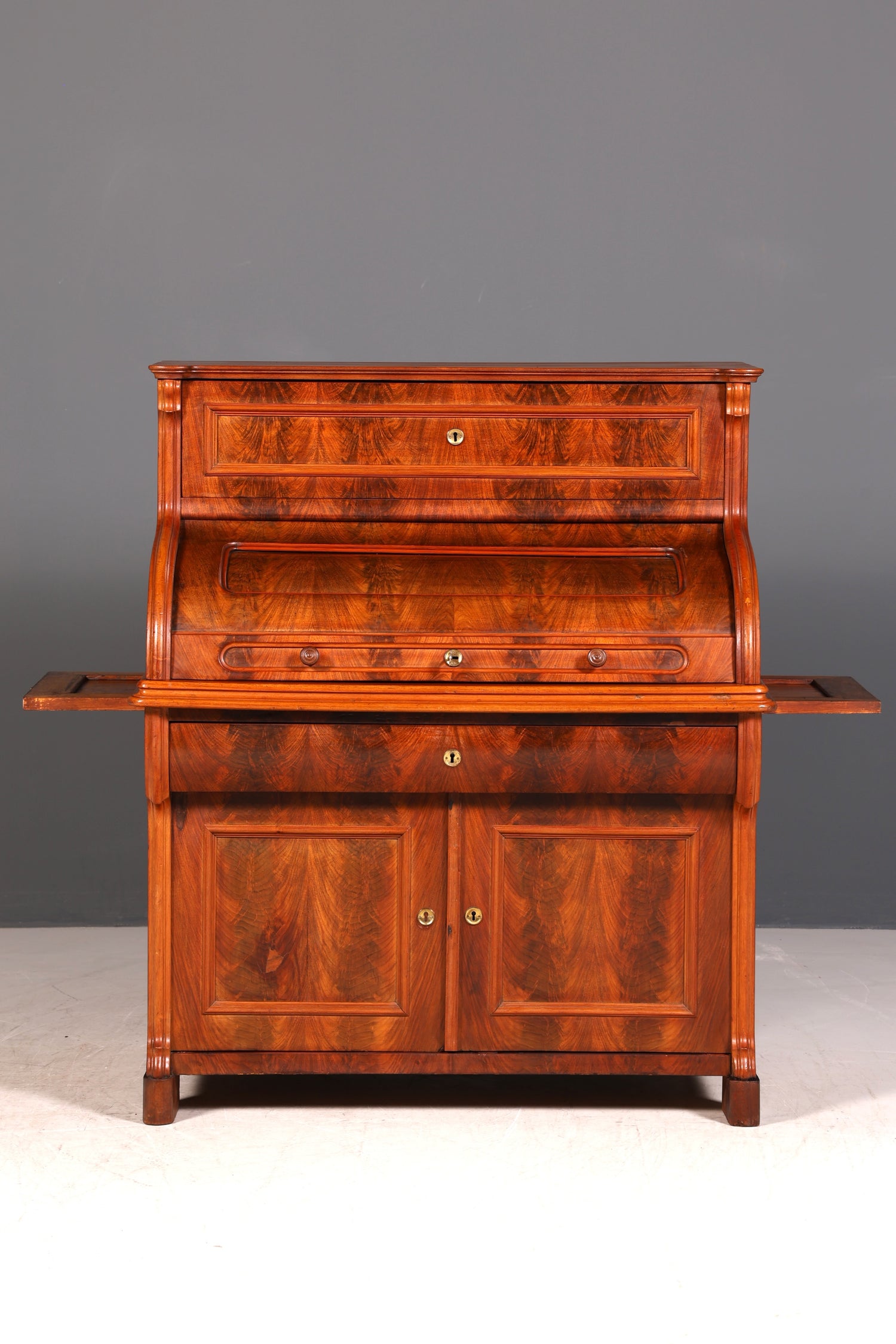 G272 Finish cm Beeindruckender Louis Philippe Sekretär Antik Rollladen Sekretär Schreibtisch Nussbaum Aufsatzsekretär (Kopie)