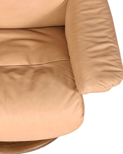 Hauptstadt Möblerei Stressless Sunrise Relaxsessel aus beigem Echtleder mit weicher Polsterung und Holzgestell