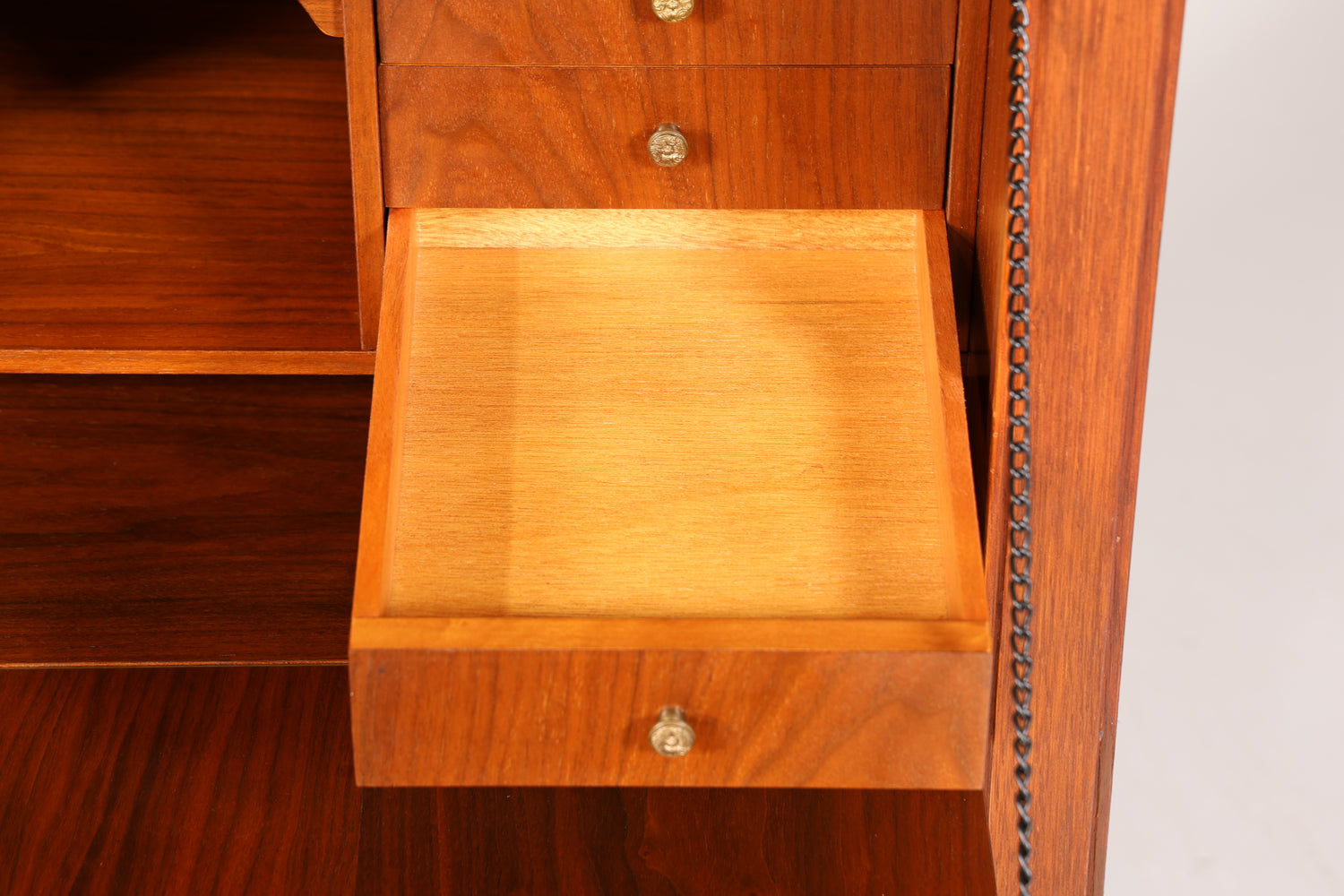 Stilvoller Sekretär im Englischen Stil Büro Vertiko Kommode echt Holz Schreibkommode